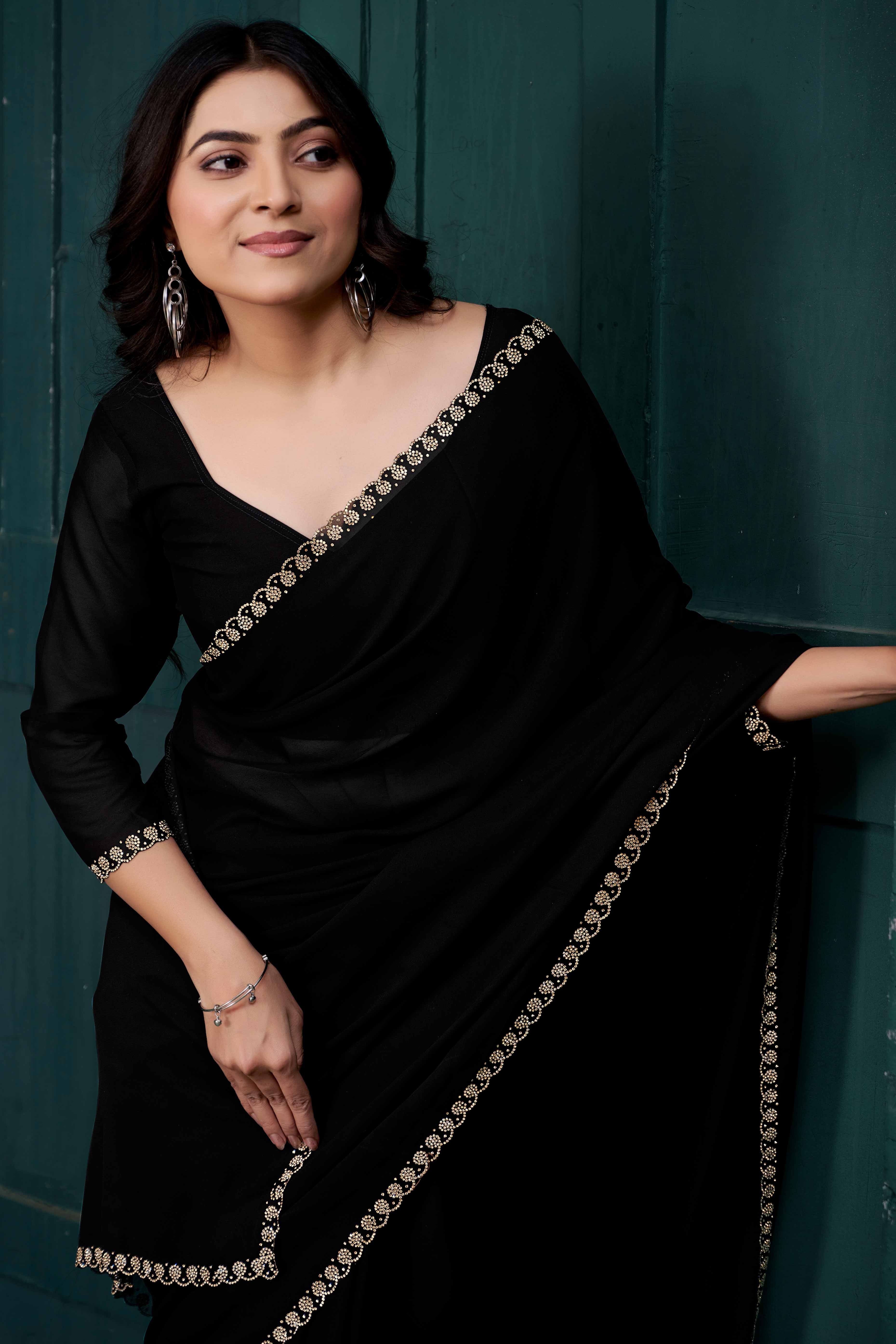 Black Crepe Silk Solid Saree with Elegant Zarkan Border Detailing
