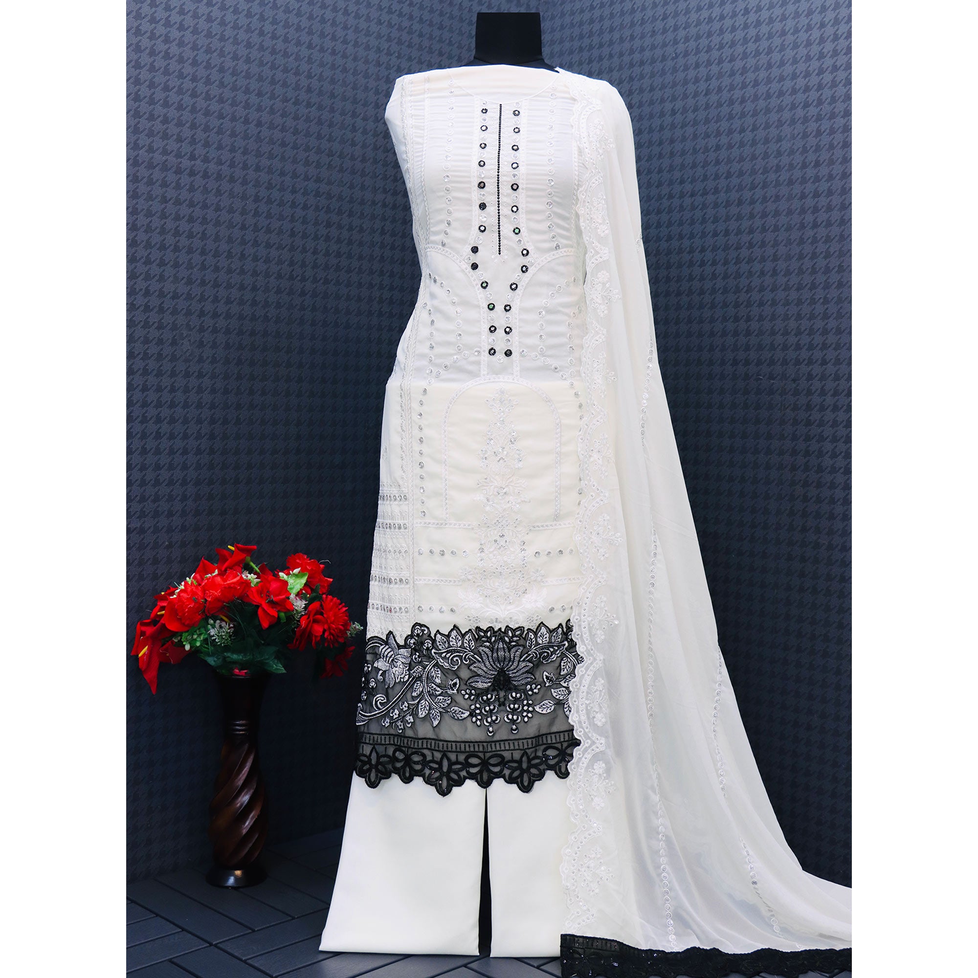 Cream Floral Embroidered Georgette Semi Stitched Pakistani Suit