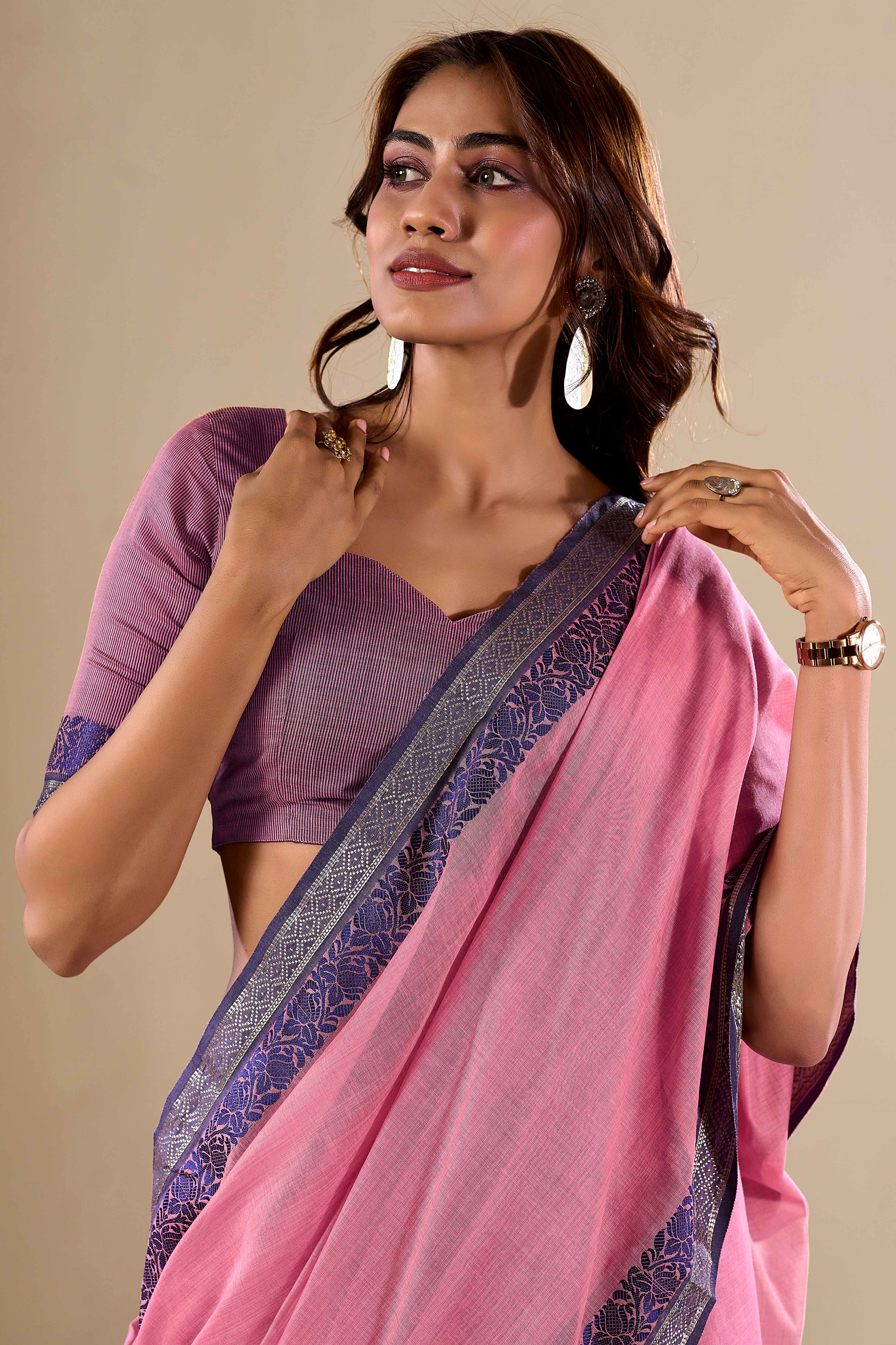 Pink Khaadi Saree with Elegant Solid Body and Contrast Weaving Border