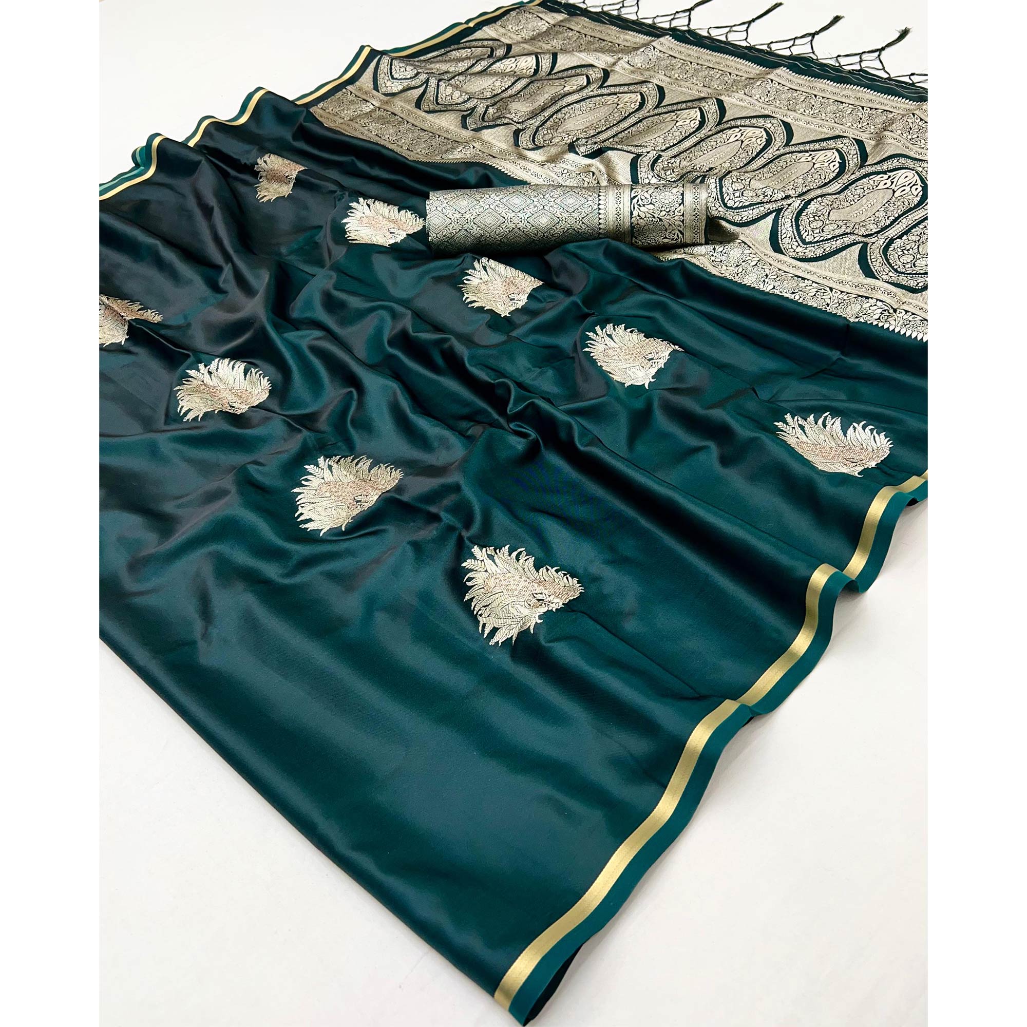 Morpich Green Satin Saree Featuring Intricate Handloom Weaving