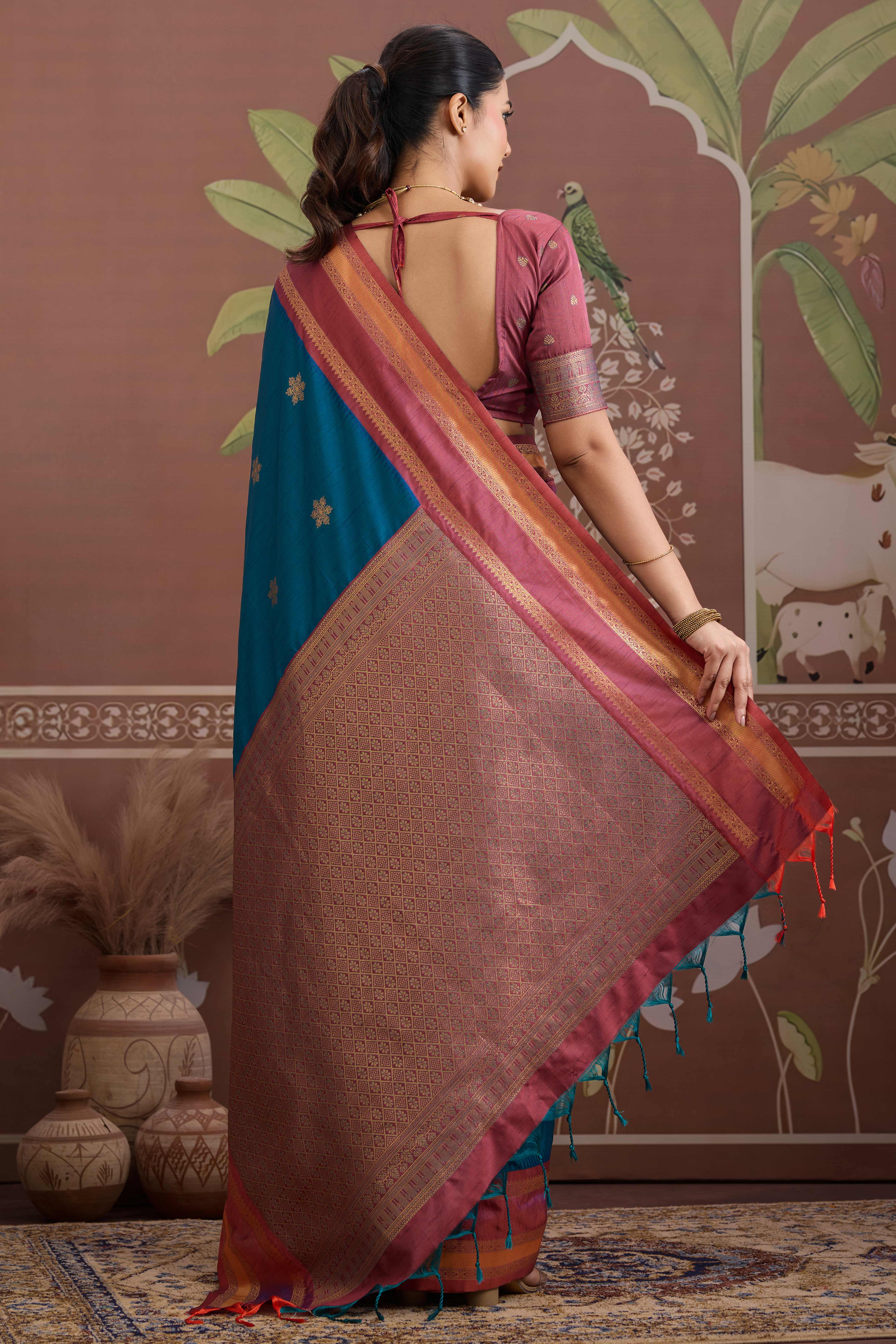Luxury Style Teal Saree in Silk Blend with Intricate Zari Work