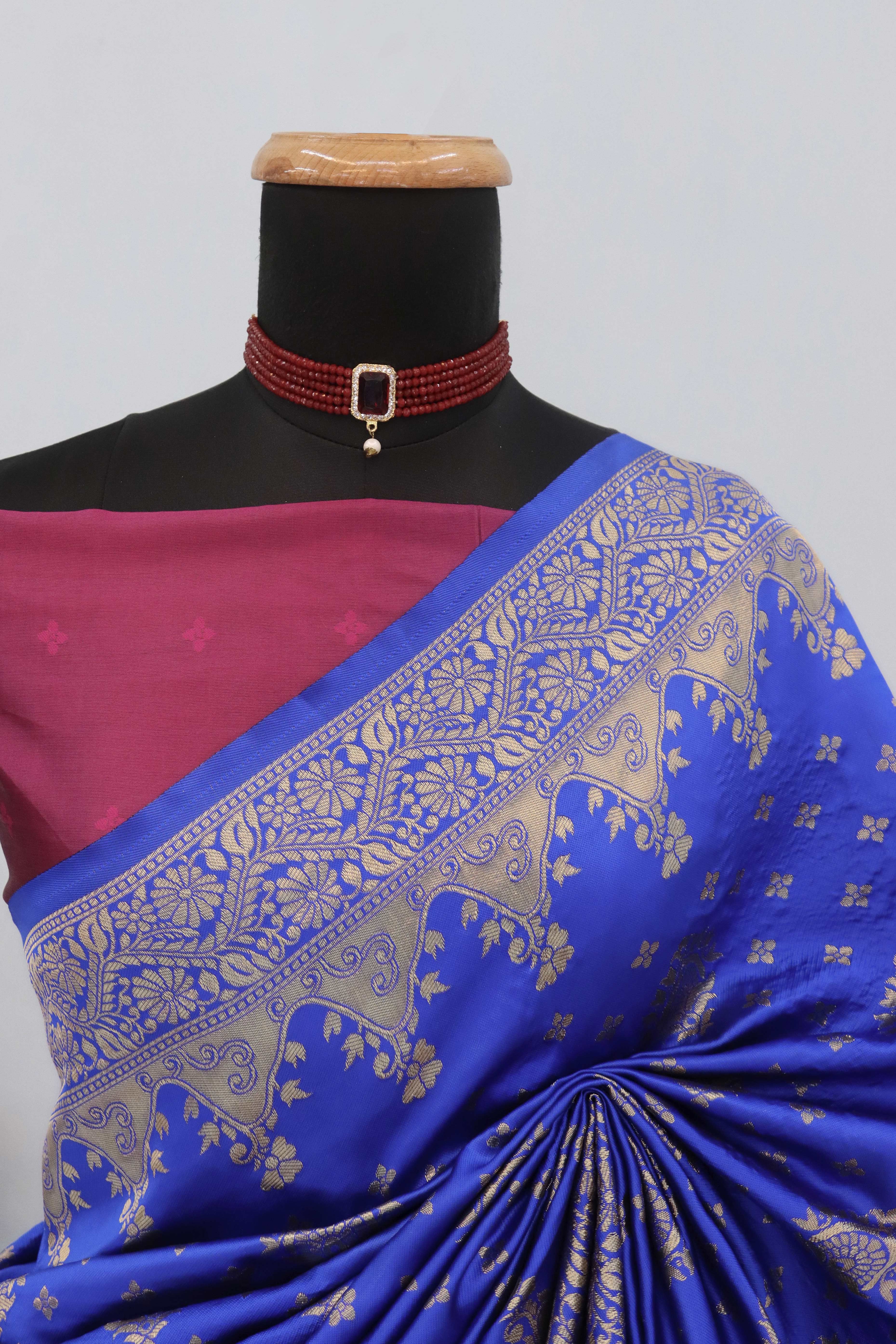 Classic Royal Blue & Pink Silk Banarasi Saree Showcasing Delicate Floral Zari Weaving