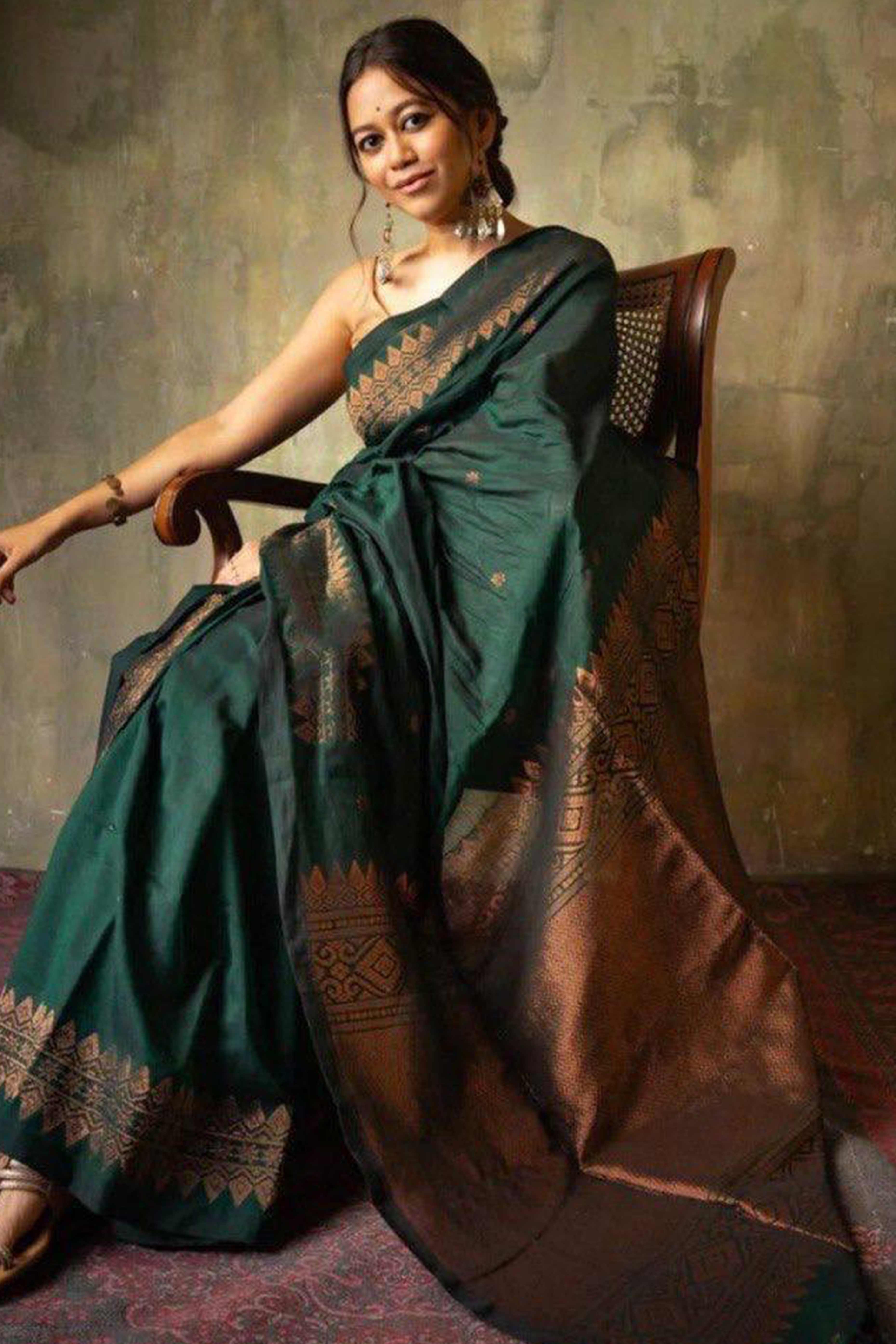 Green Floral Woven Lichi Banarasi Silk Saree