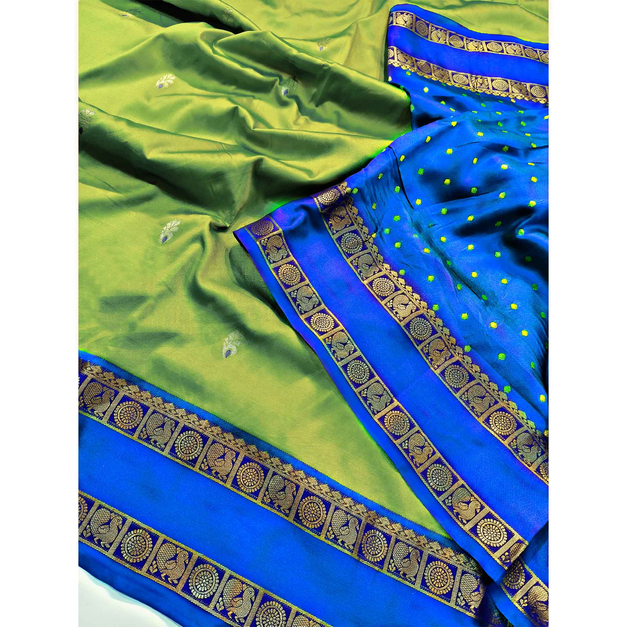 Lemon Green Handwoven Kanjivaram Silk Saree Detailed with Fine Zari Butti Motifs