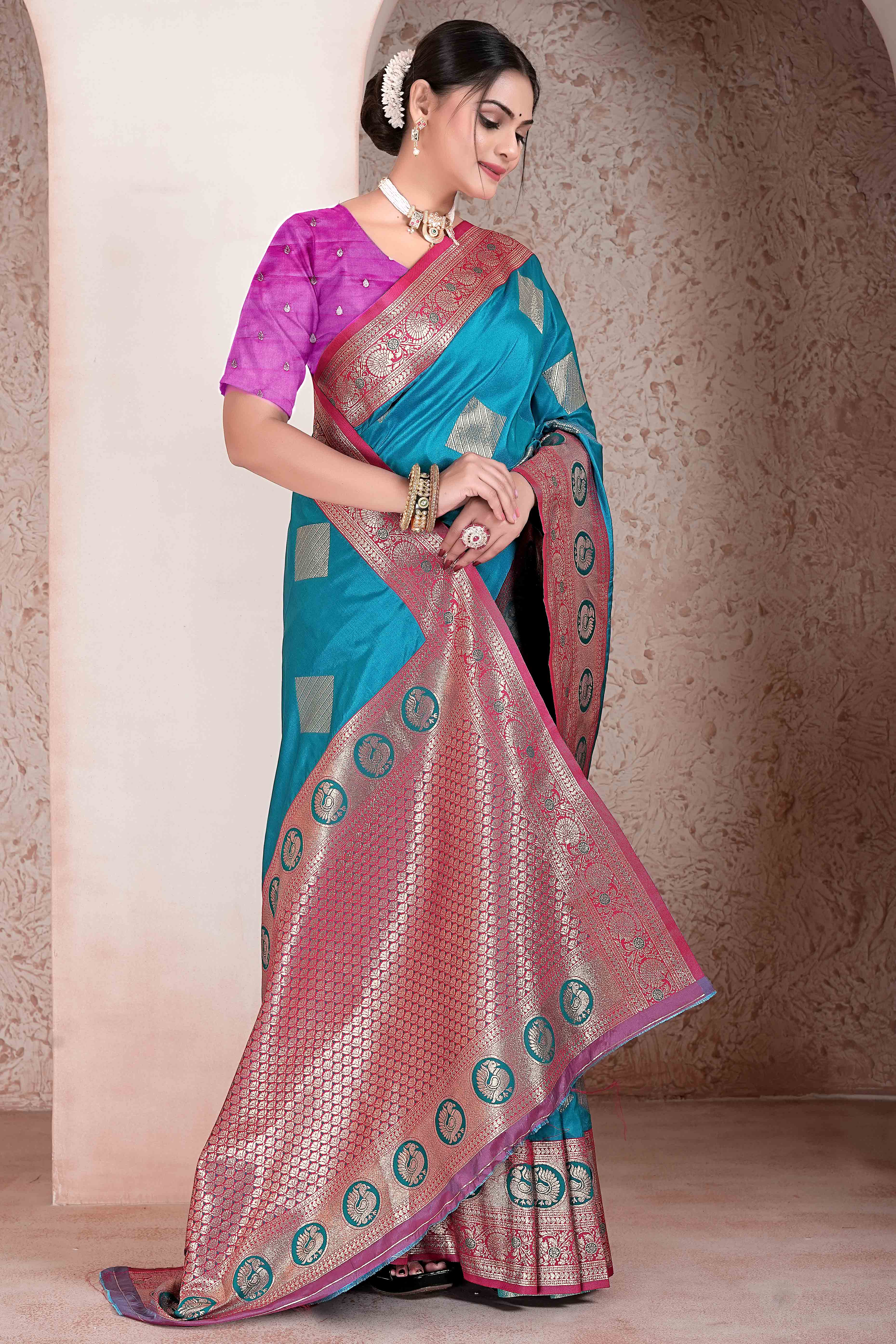 Turquoise Blue Zari Woven Art Silk Saree With Opulent Banarasi Pallu Work