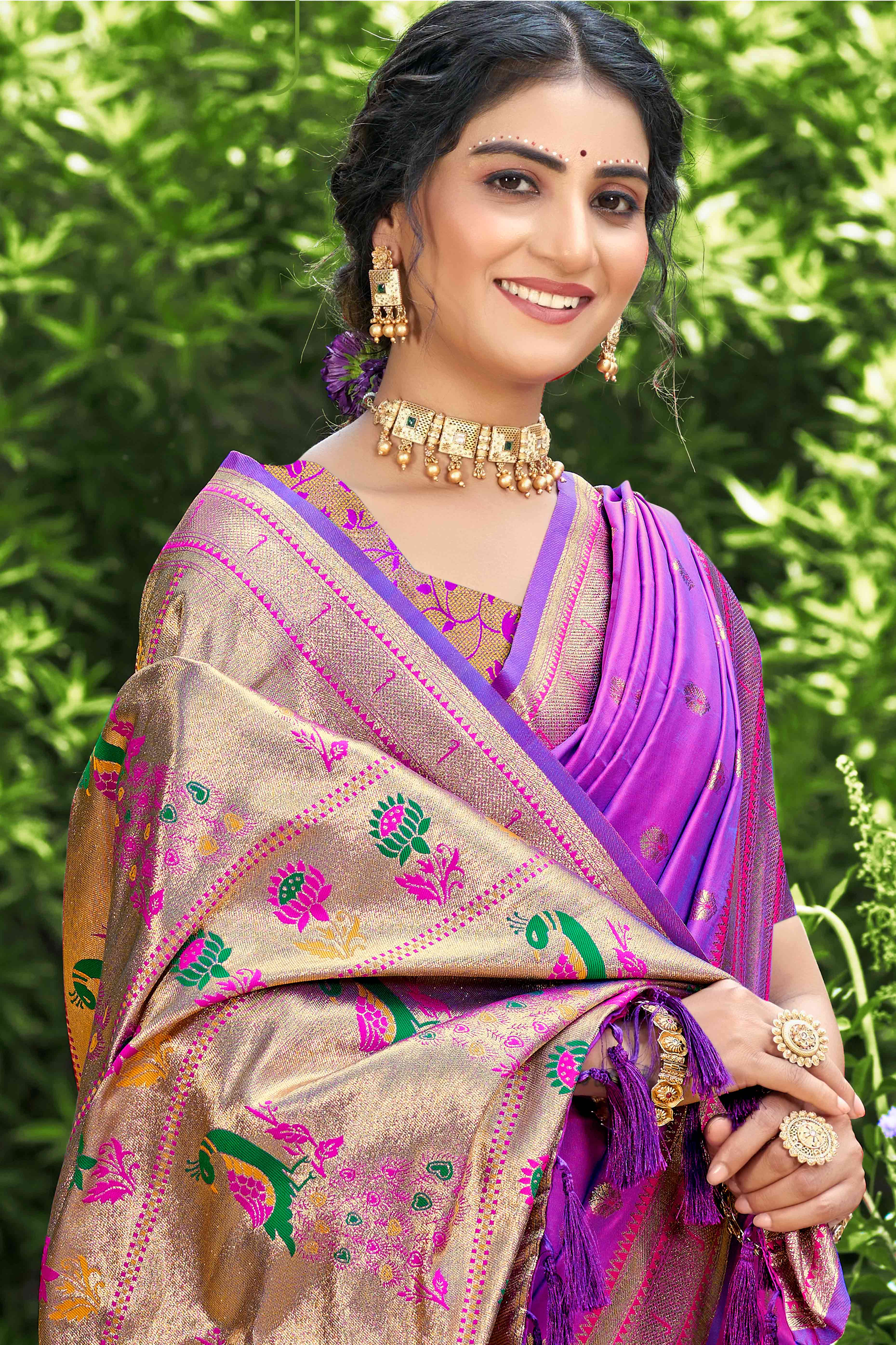 Purple Zari Weaving Silk Blend Saree Adorned With Intricate Peacock Motif Pallu & Graceful Tassel