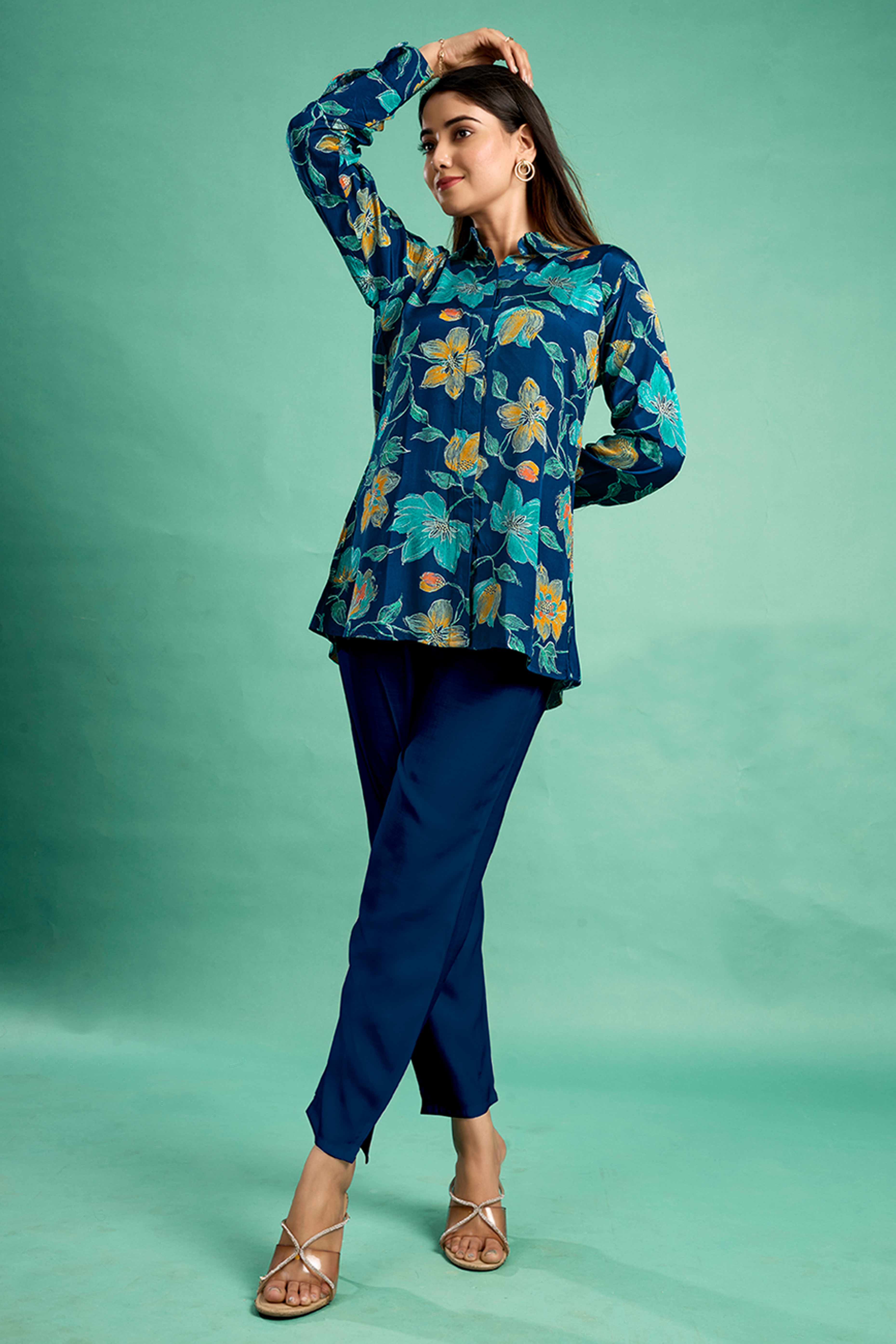 Morpich Blue Floral Printed Muslin Straight Top