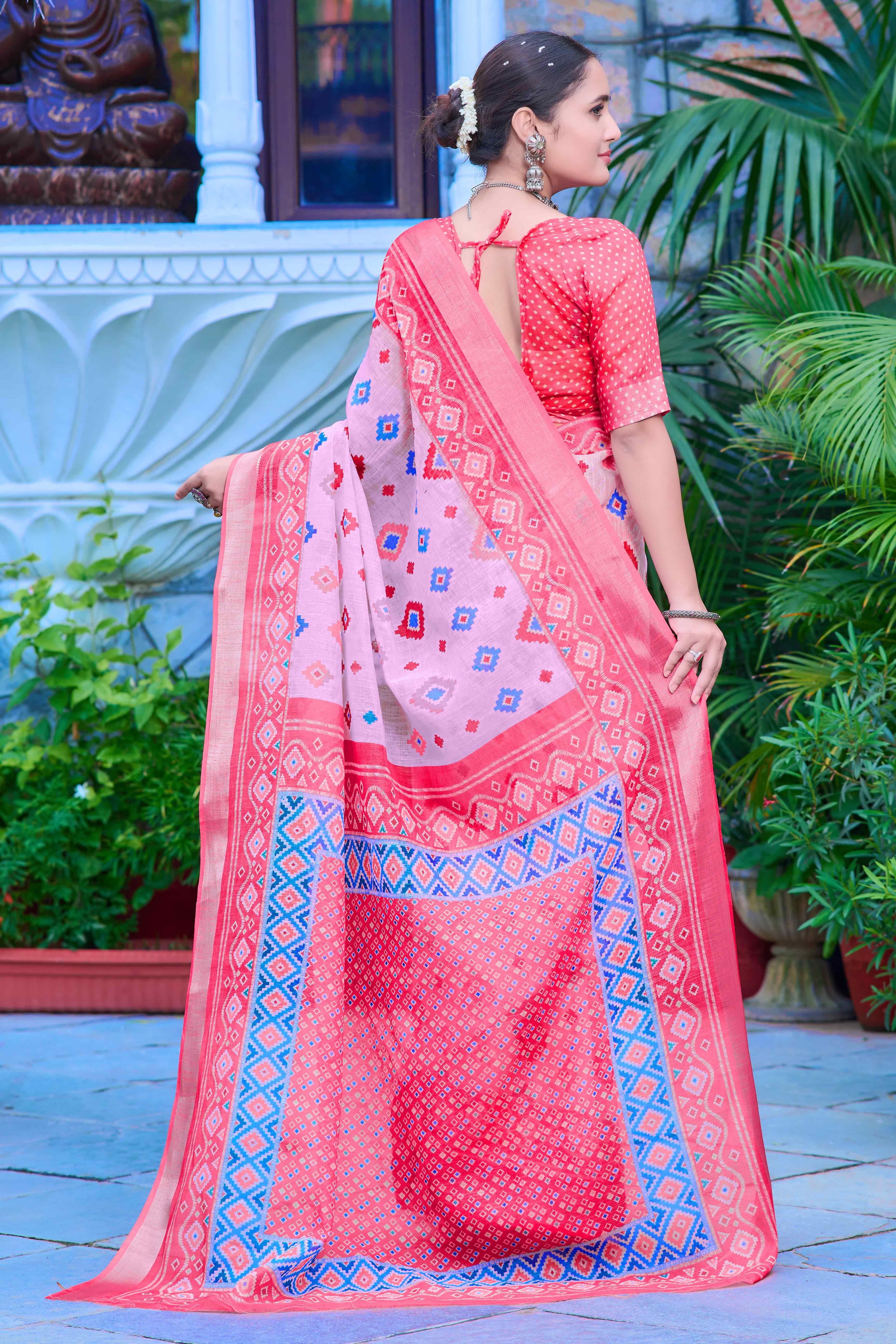 Baby Pink Geometric Printed Linen Saree