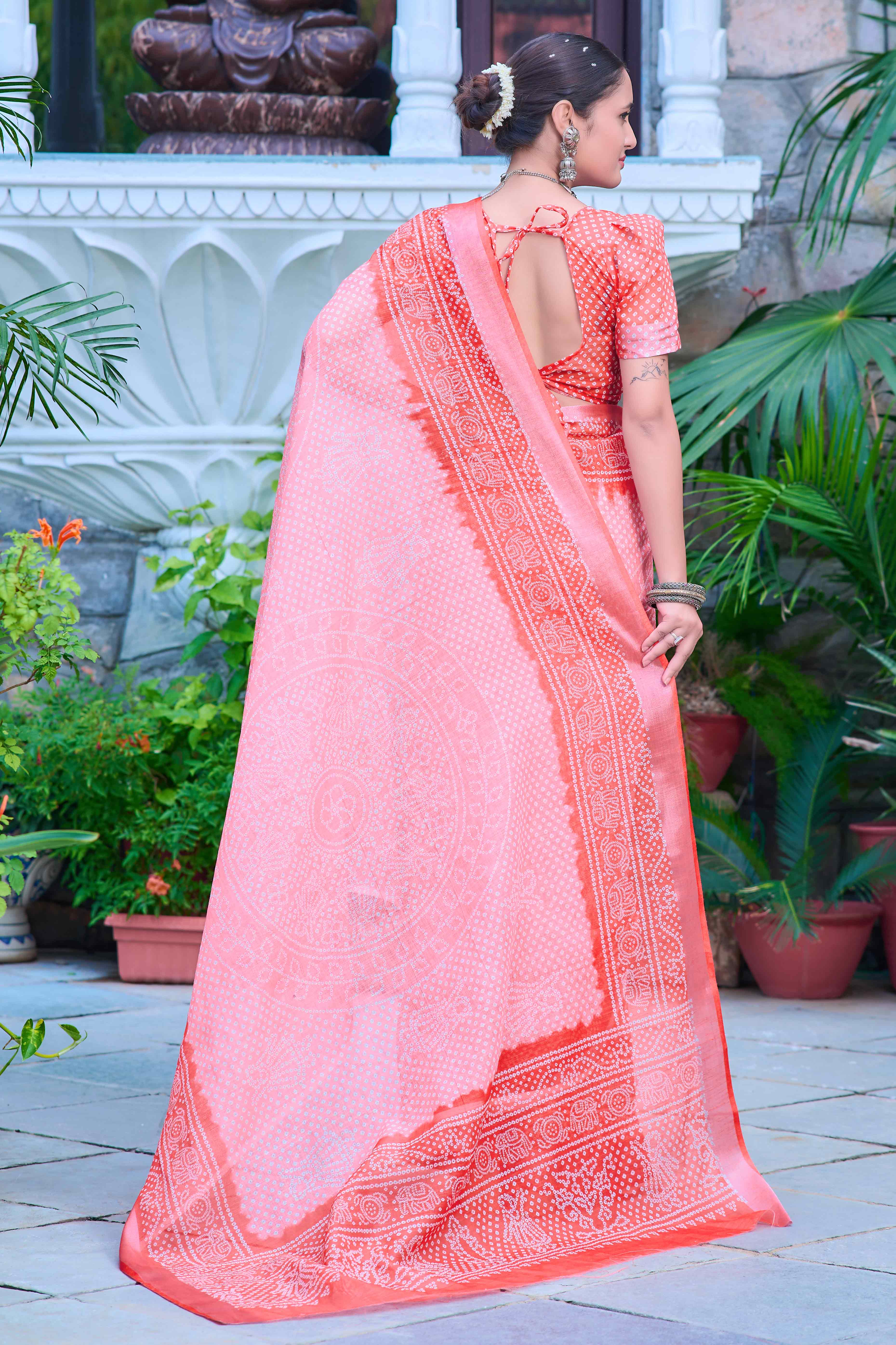 Gajri Pink Bandhani Printed Linen Saree