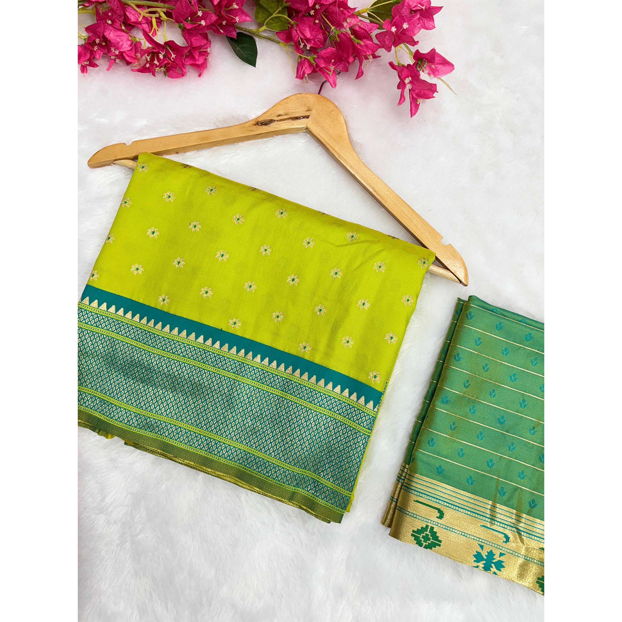 Graceful Green Silk Blend Saree Adorned With Intricate Floral Zari Weaving