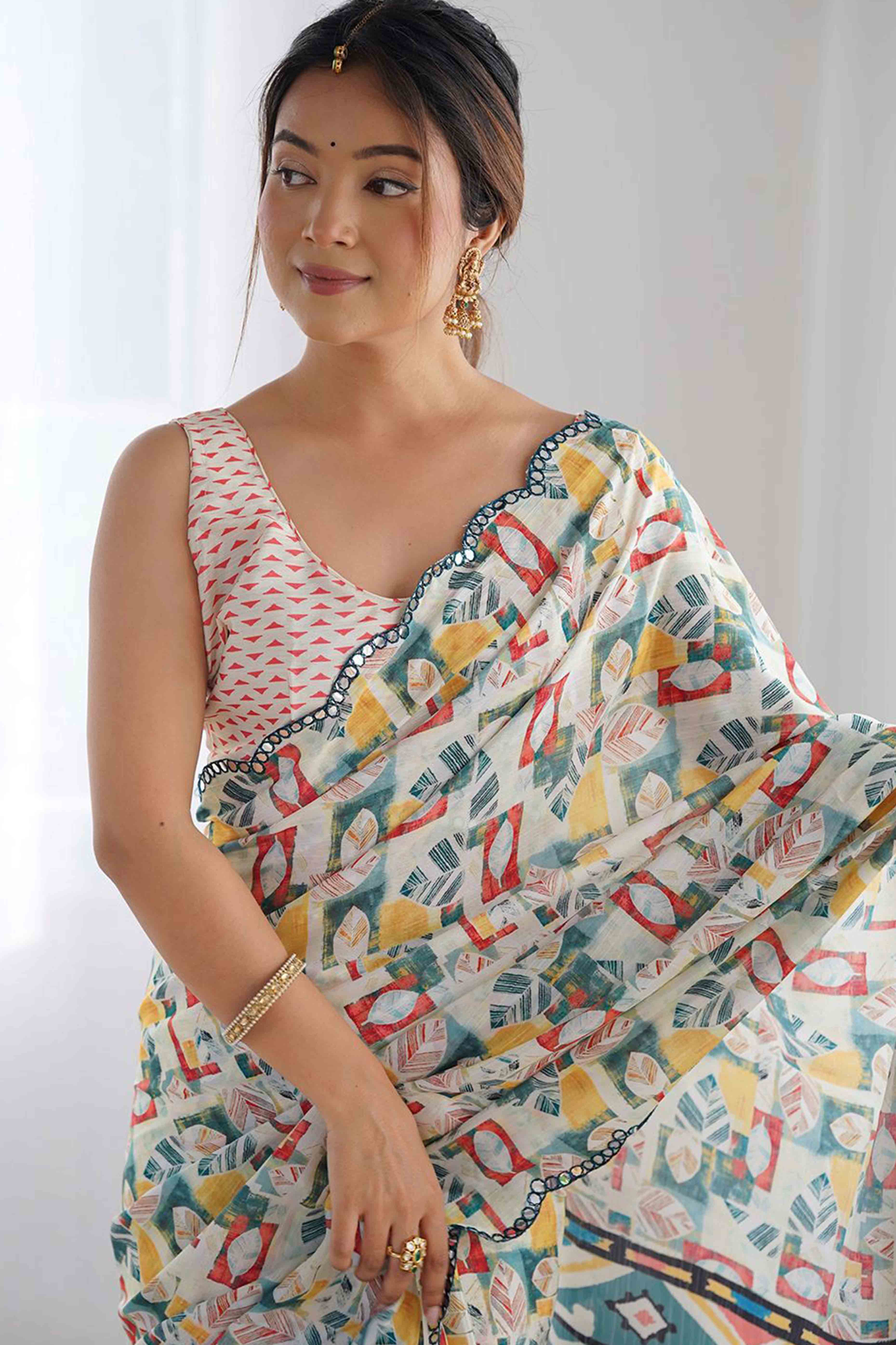 Offwhite Digital Print Georgette Saree Enhanced With A Sparkling Lace Border