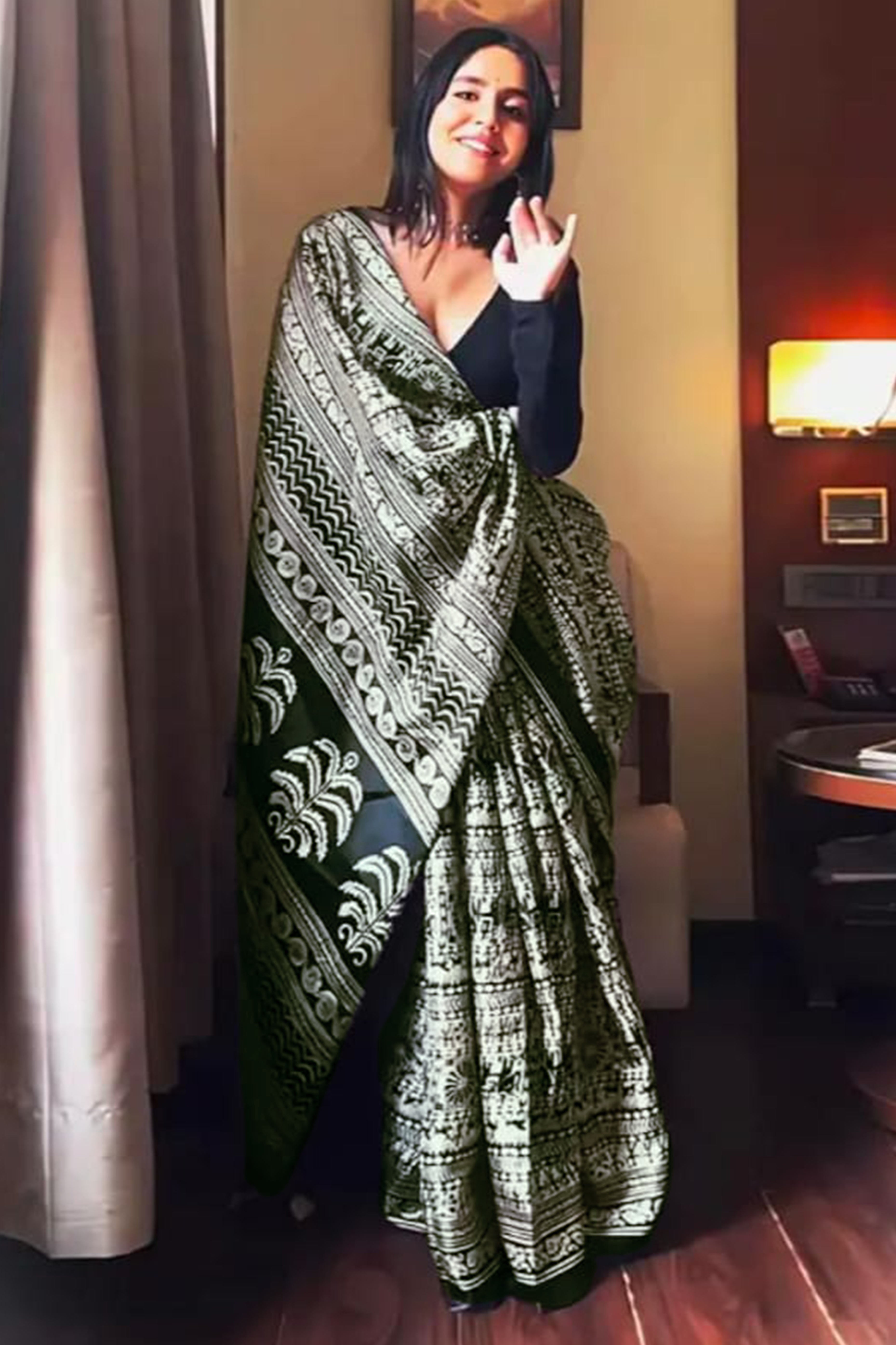 Stylish Grey & Black Printed Crepe Saree Perfect for Party Looks