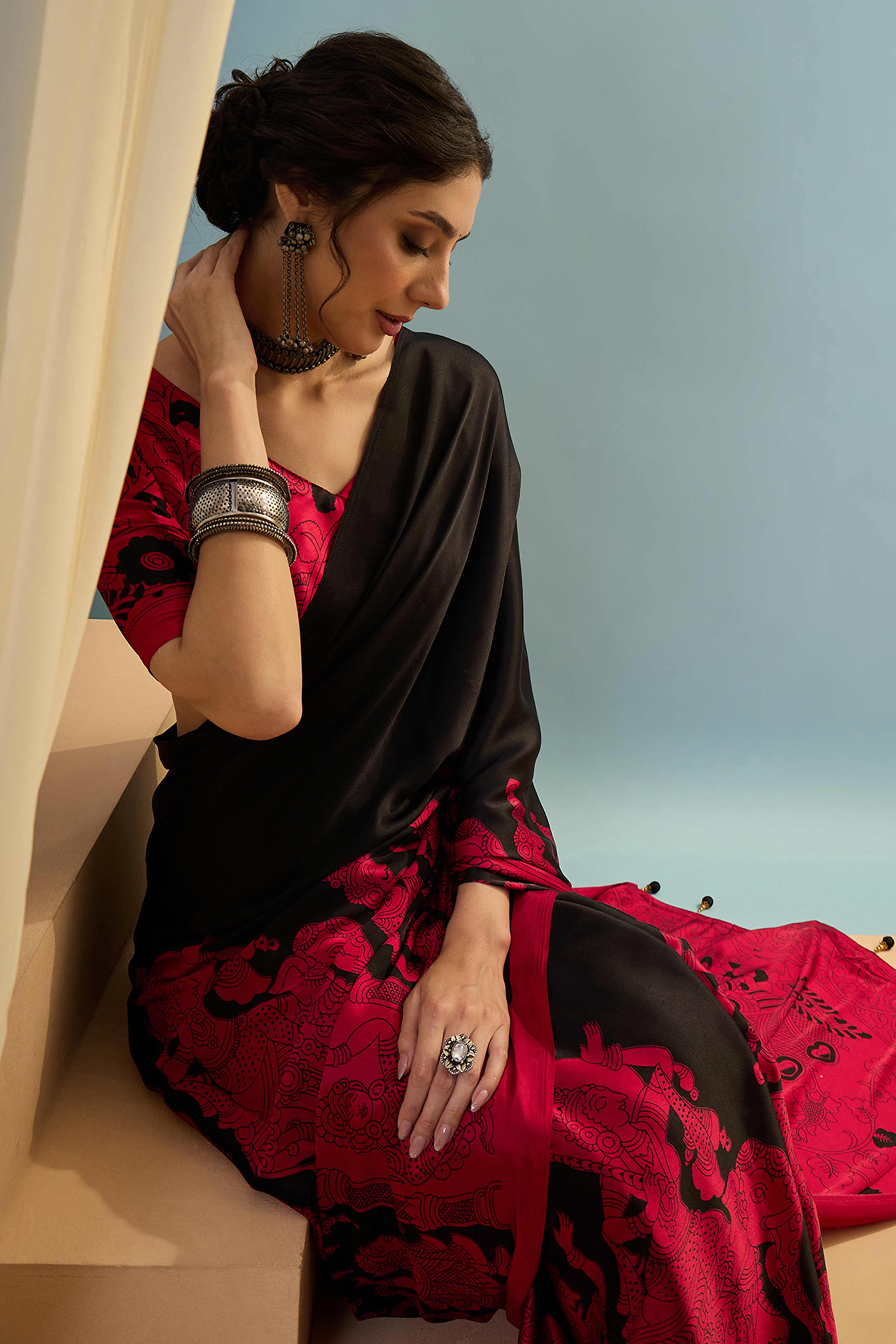 Black & Pink Kalamkari Style Modal Satin Saree Featuring Intricate Artistic Prints