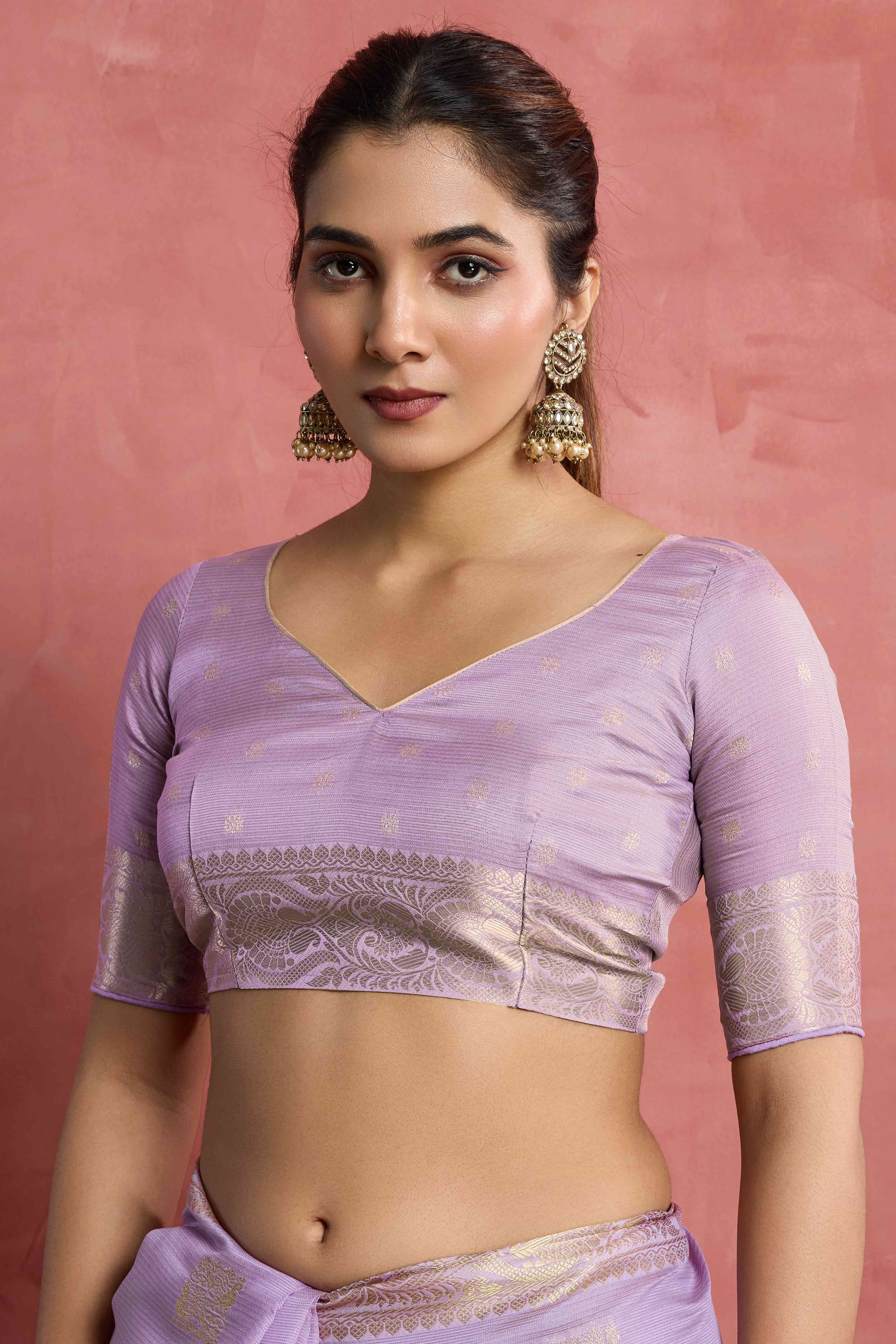 Contemporary Lavender Silk Blend Saree Flaunting Alternate Buttas With Piping & Tassel Accents