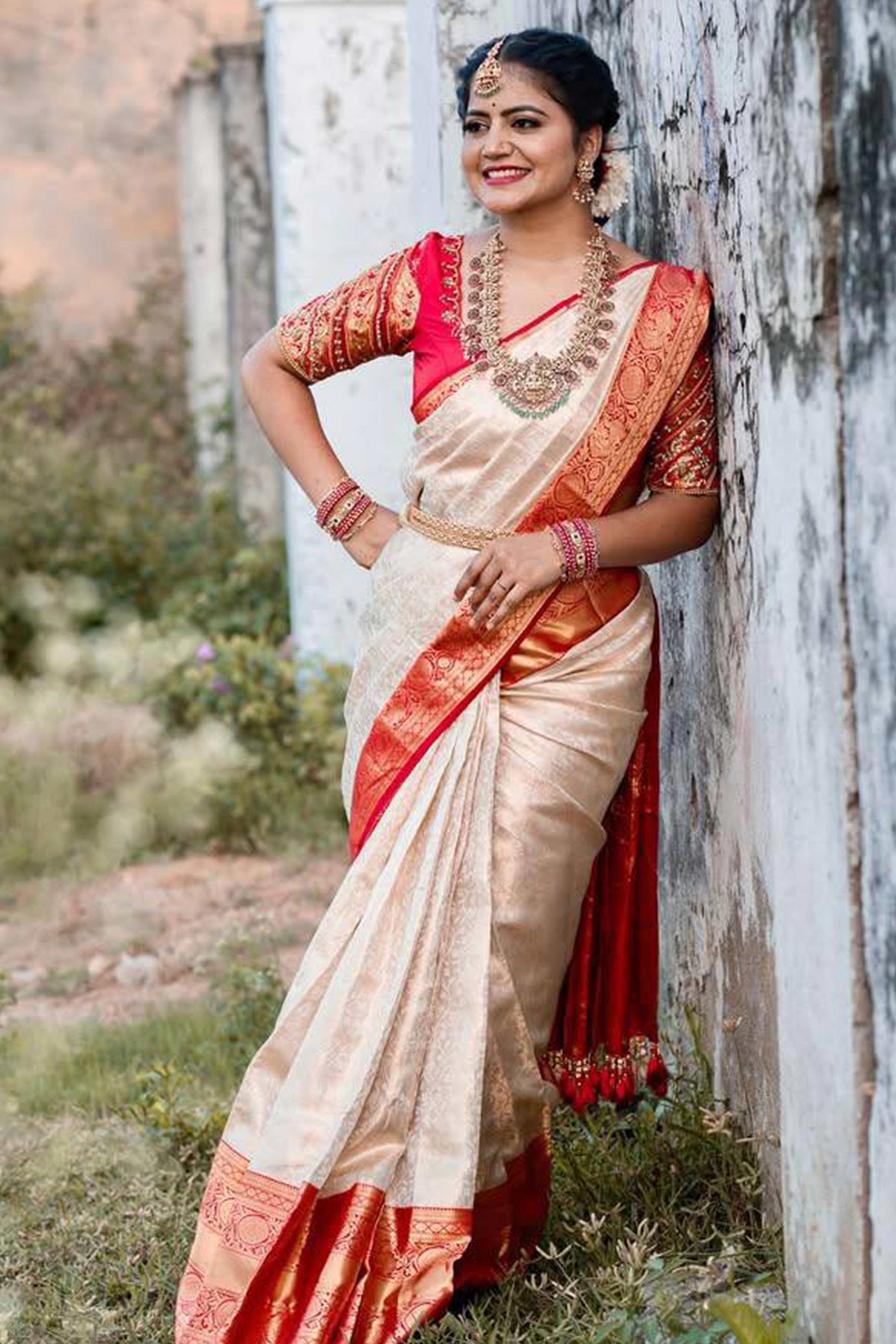 Off-White Banarasi Silk Saree With Delicate Zari Weaving For A Graceful Look