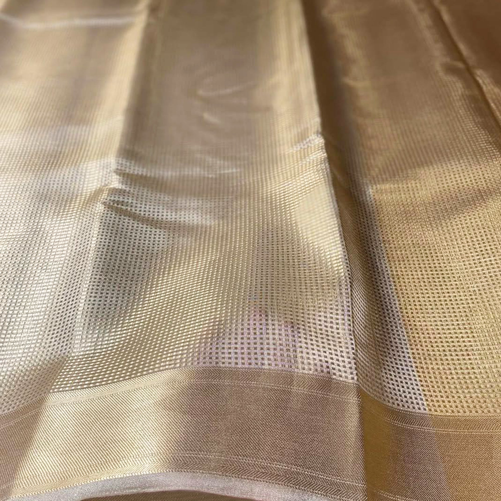 Gold Designer Handloom Tissue Silk Saree Adorned with Banarasi-Style Detailing
