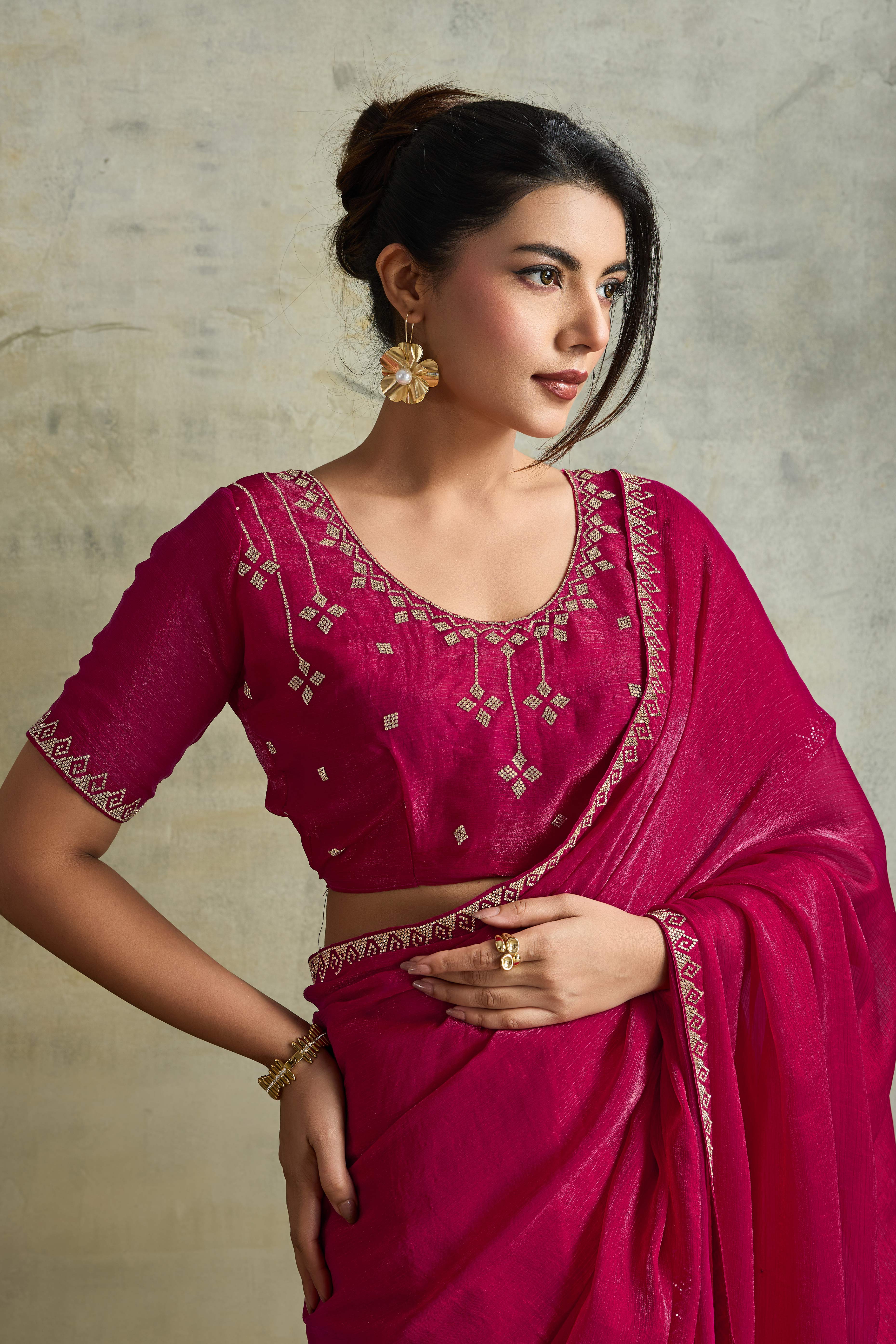 Pink Solid Chiffon Saree With Sparkling Zarkan Border & Latkan Pallu