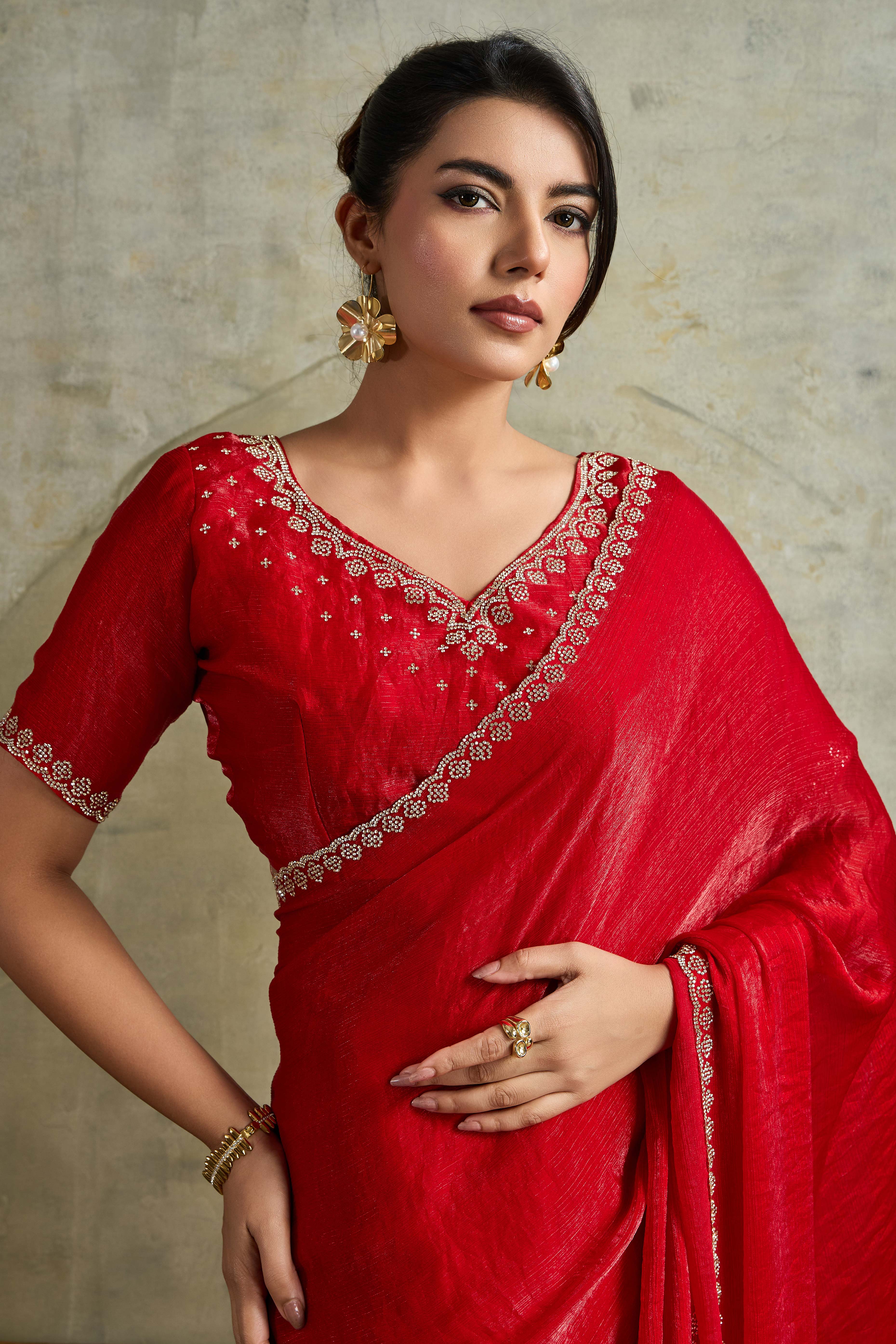 Red Solid Chiffon Saree With Sparkling Zarkan Border & Latkan Pallu