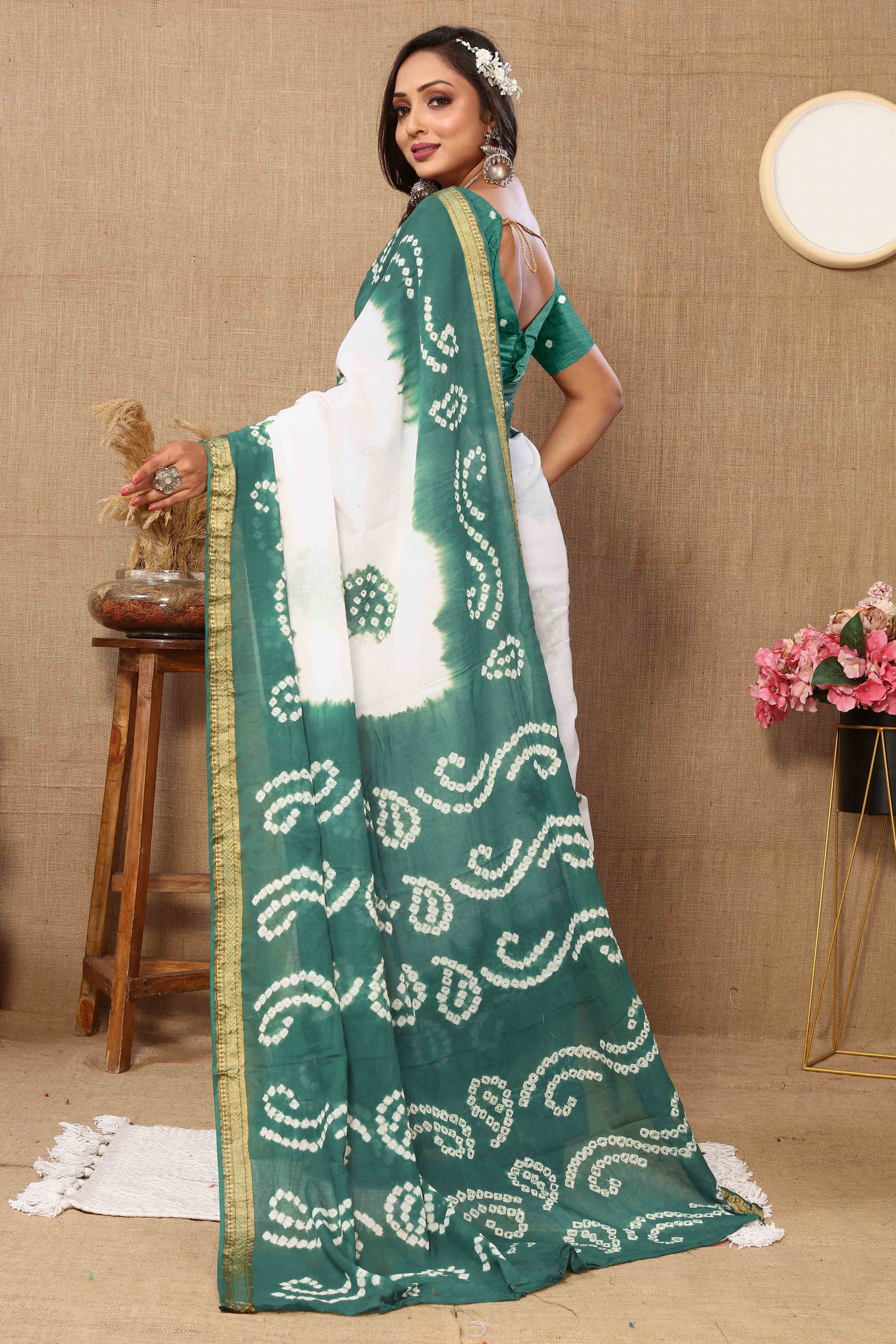 Rama Green & White Bandhani Printed Mul Mul Pure Cotton Saree