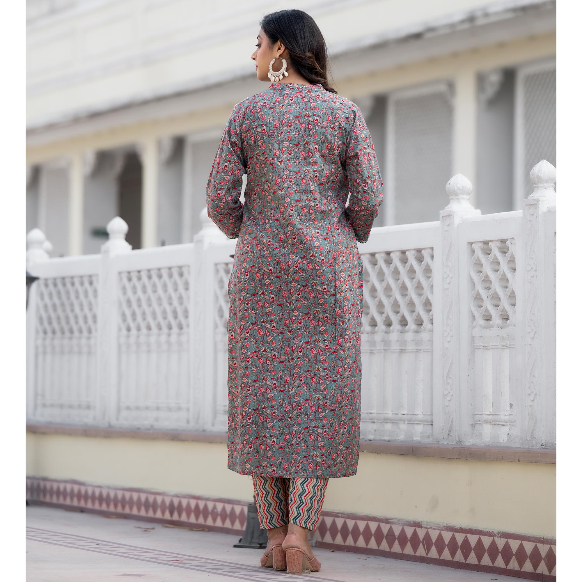 Green Floral Printed Pure Cotton Straight Salwar Suit