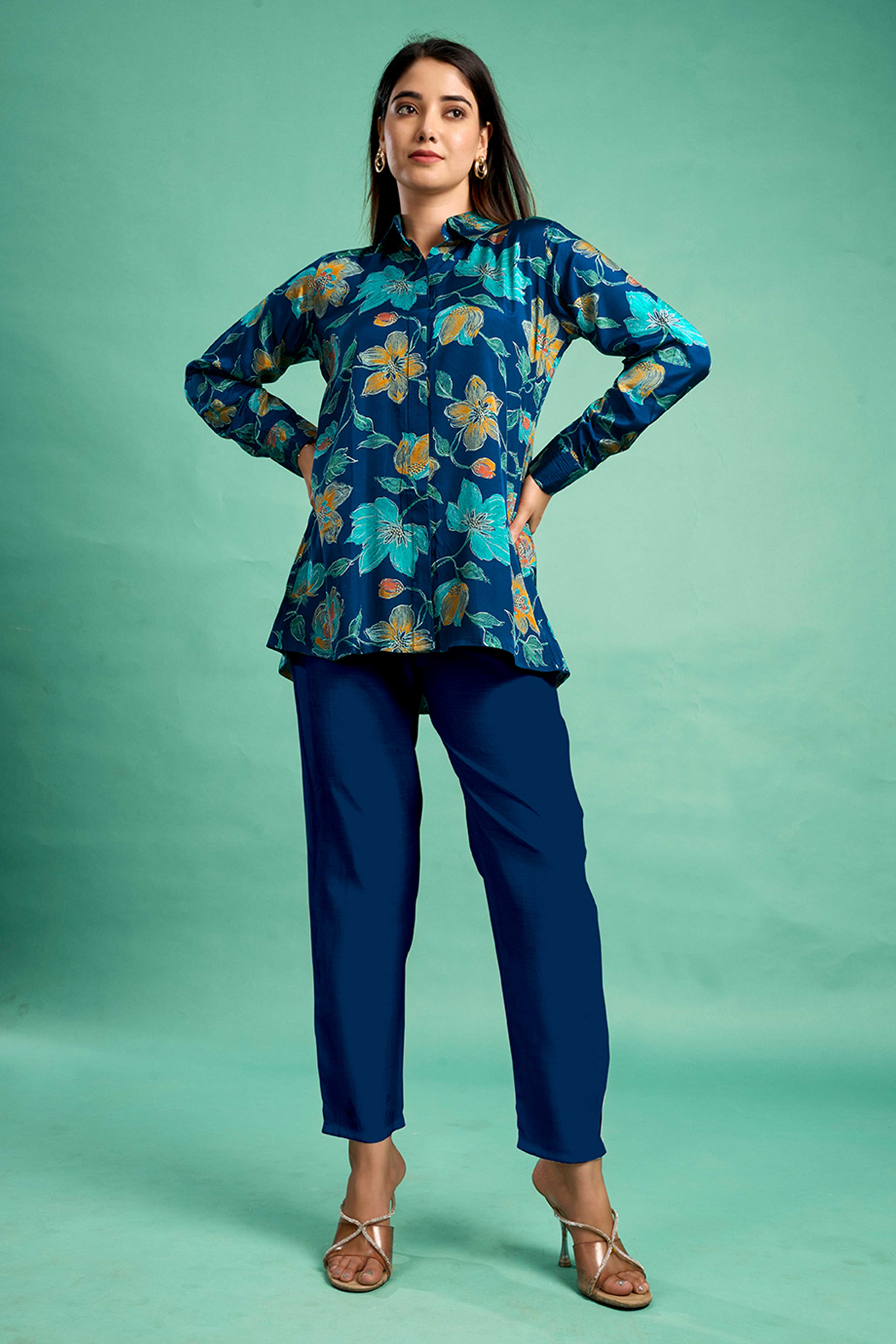 Morpich Blue Floral Printed Muslin Straight Top