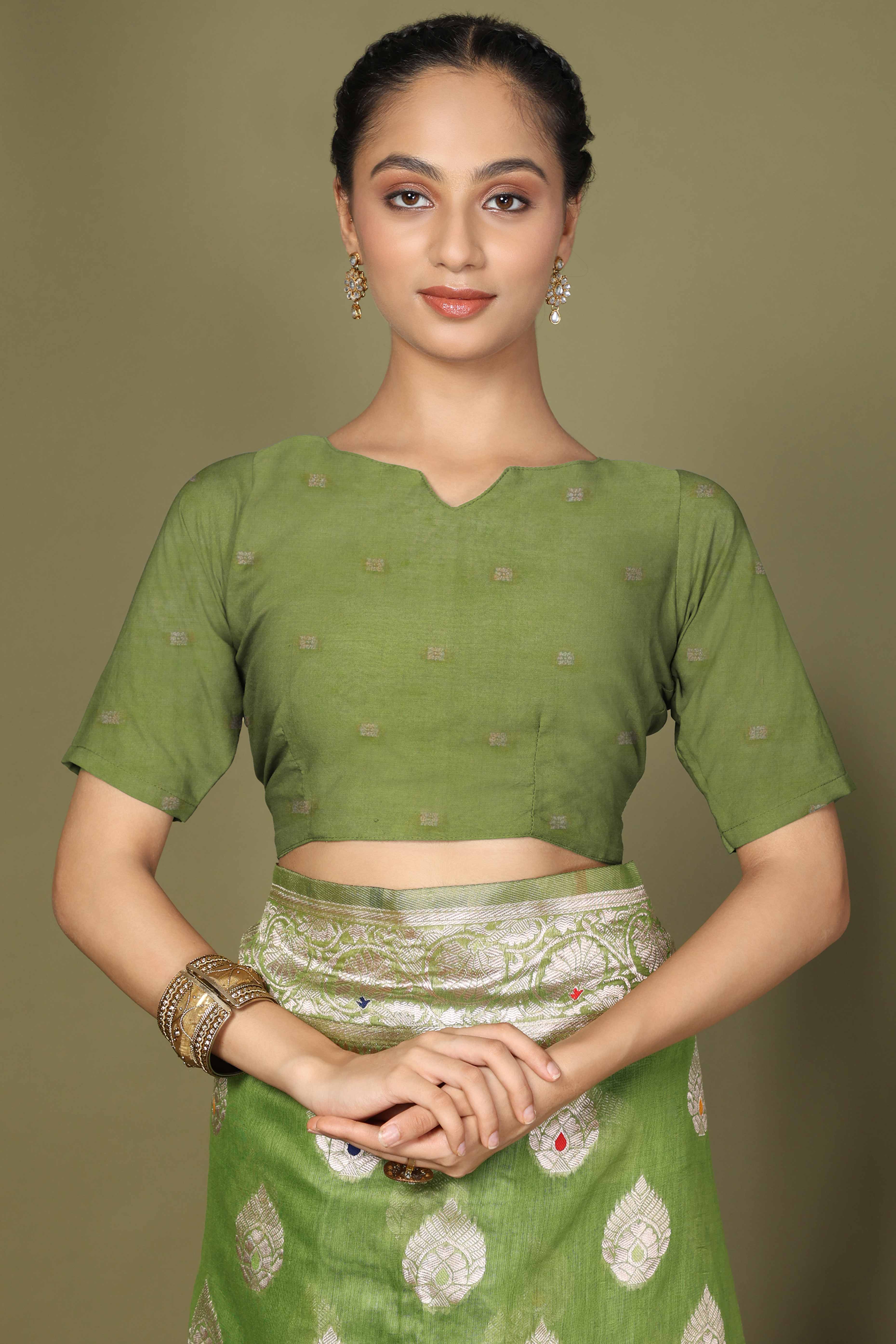 Green Saree In Linen Cotton Featuring Floral Zari Weaving & Digital Printed Pallu