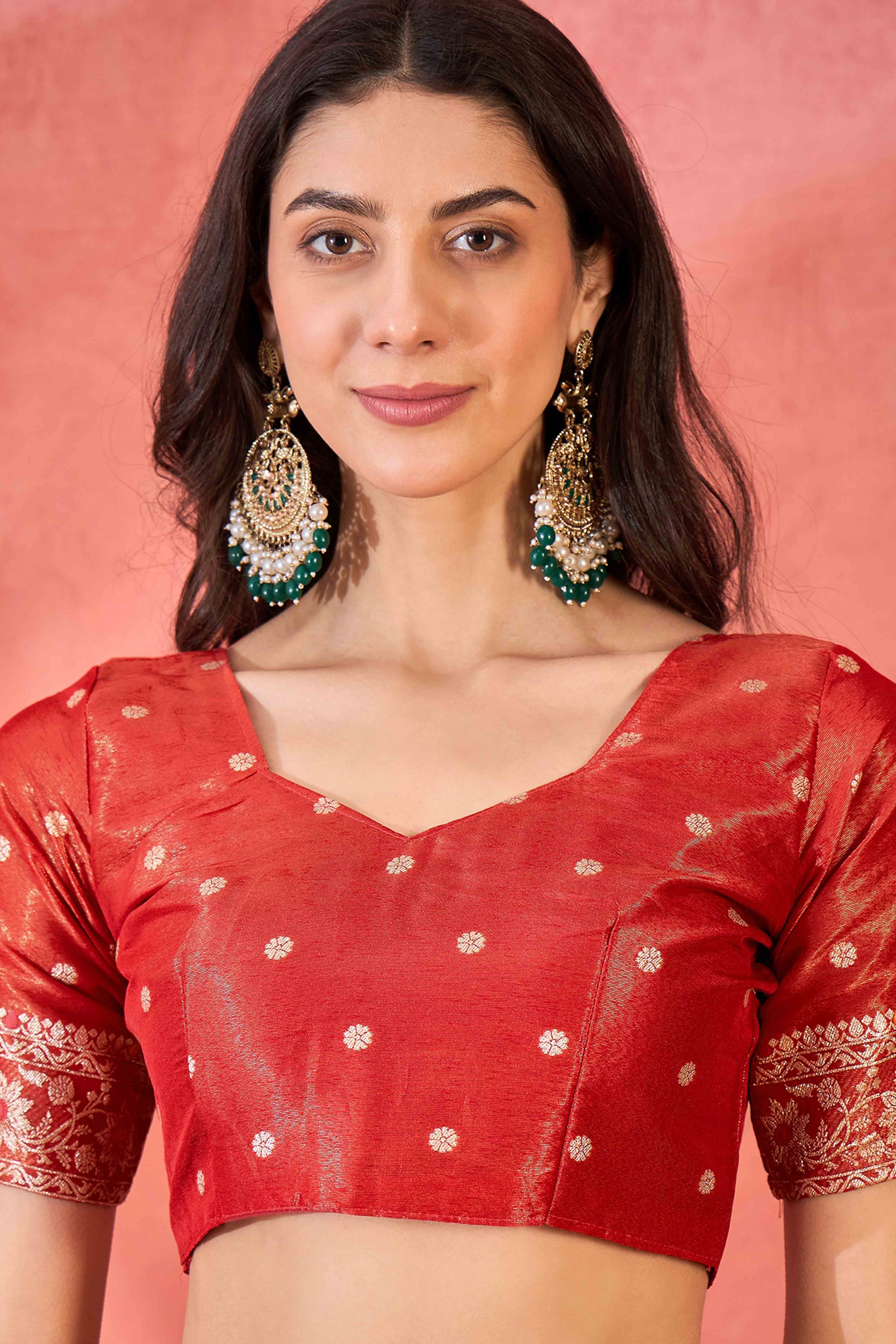 Floral Zari Woven Red Saree In Shimmer Finish With Elegant Tassel Pallu