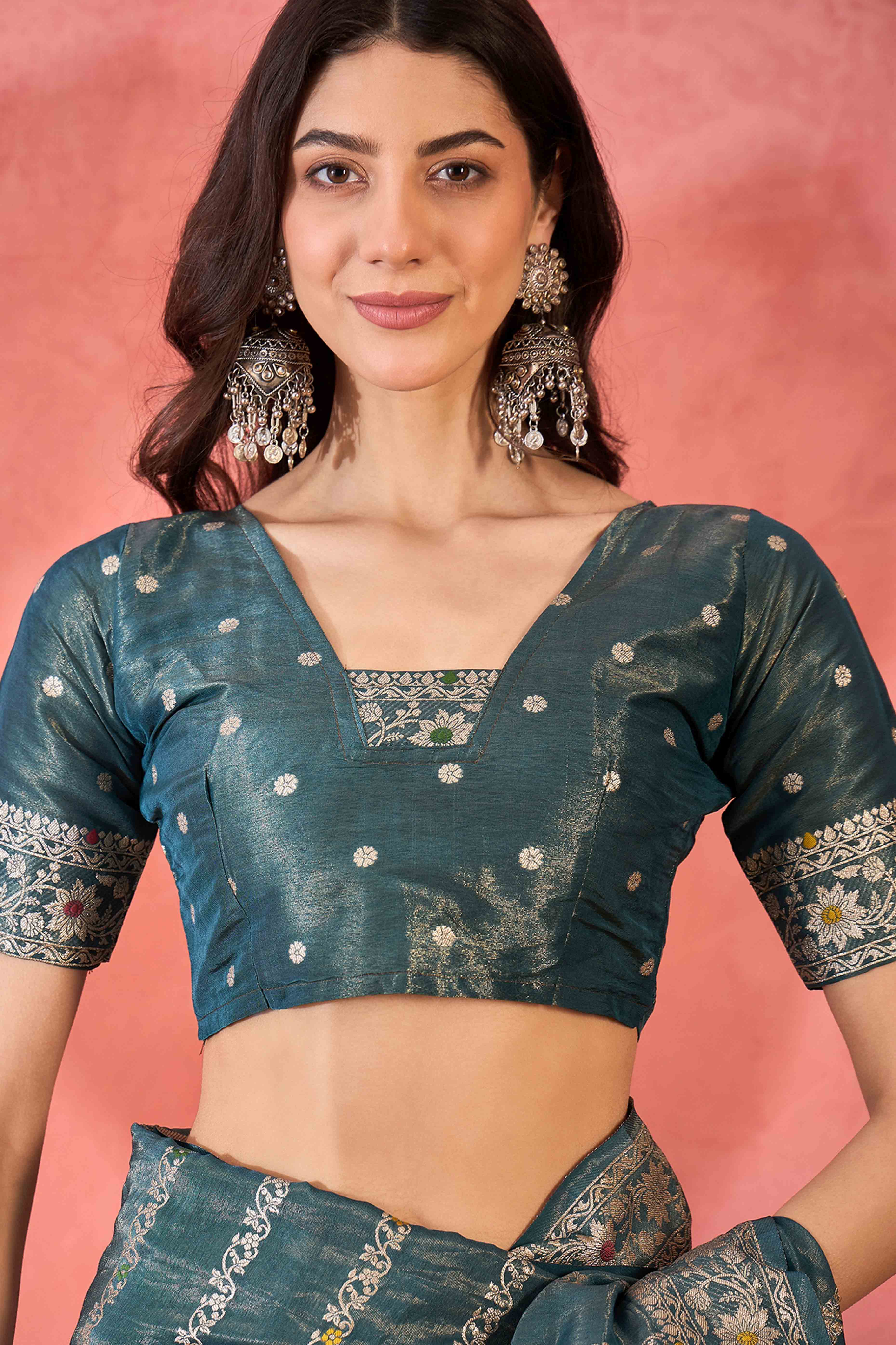 Floral Zari Woven Teal Saree In Shimmer Finish With Elegant Tassel Pallu