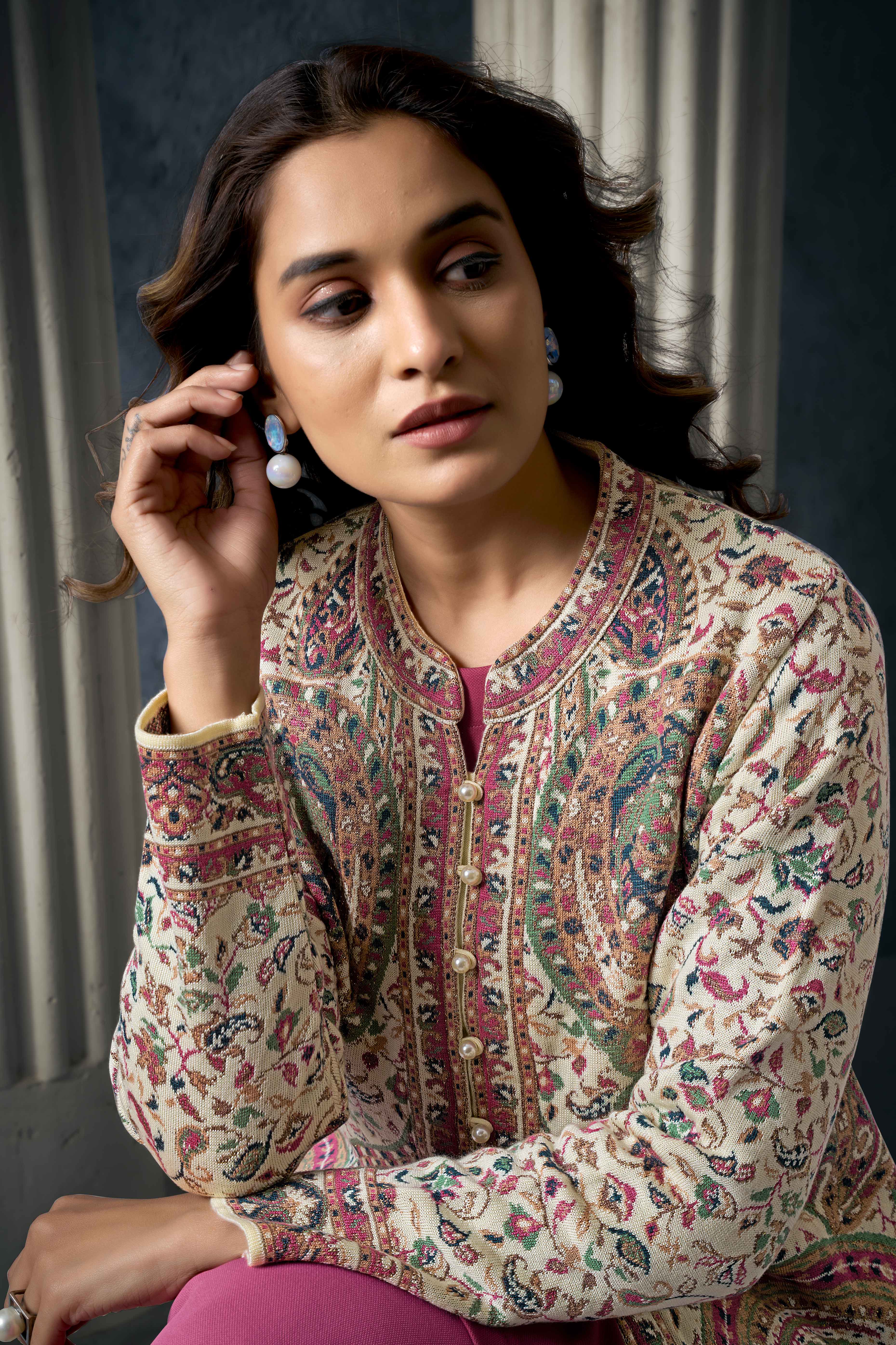Cream Paisley Weaving Woolen Front Slit Top Bottom Set with Jacket
