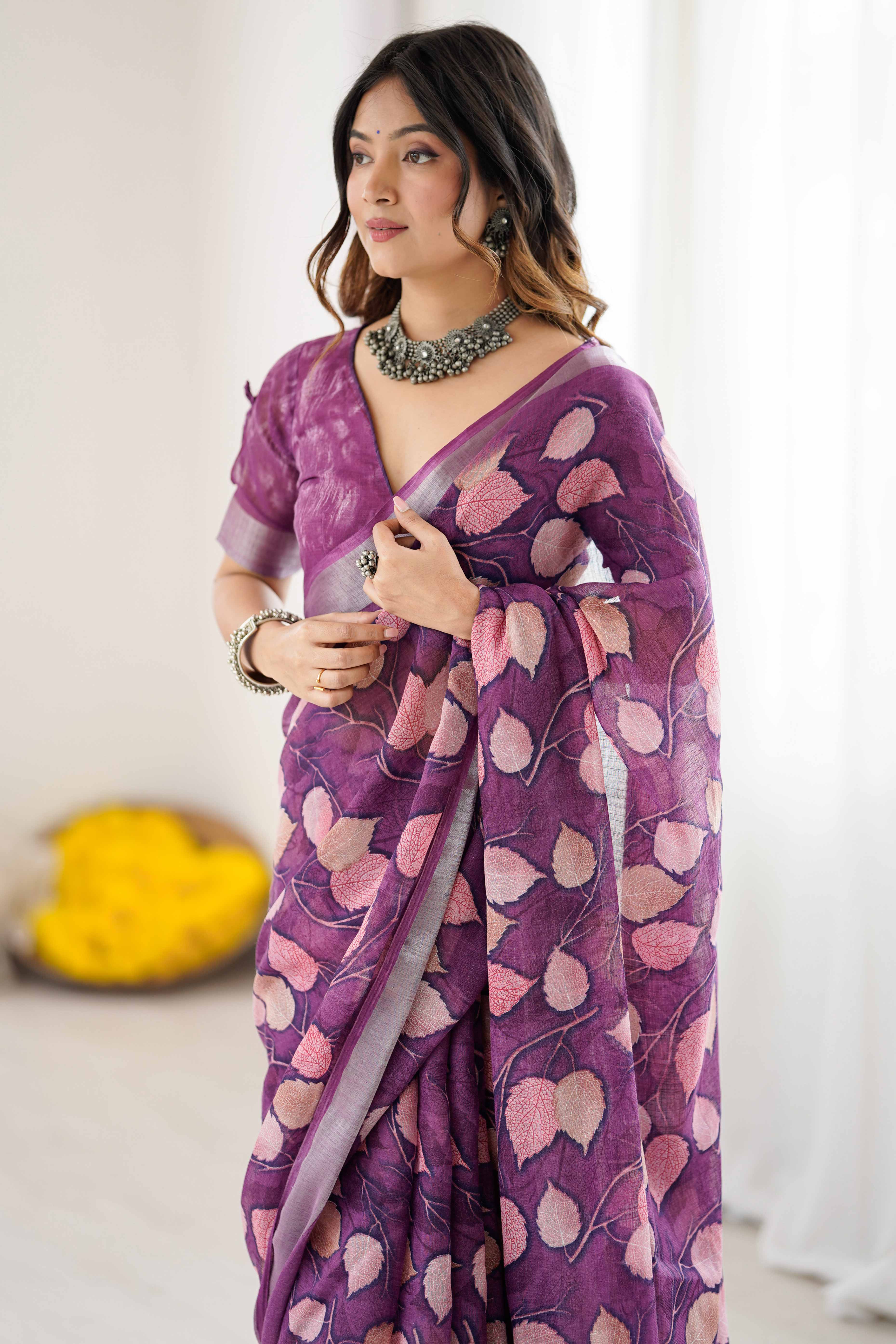Purple Linen Saree With Graceful All Over Leaf Pattern