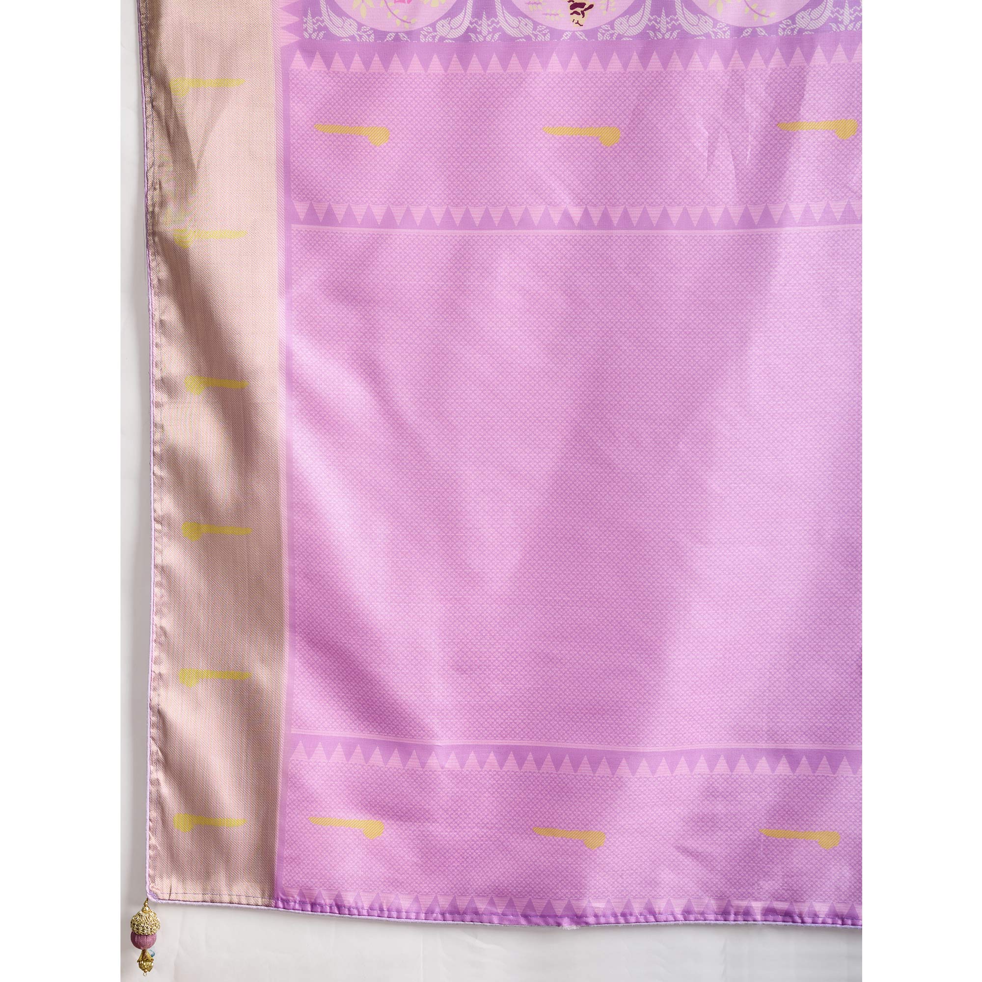 Lavender Digital Printed Dola Silk Saree With Exquisite Weaving Zari Border & Opulent Pallu