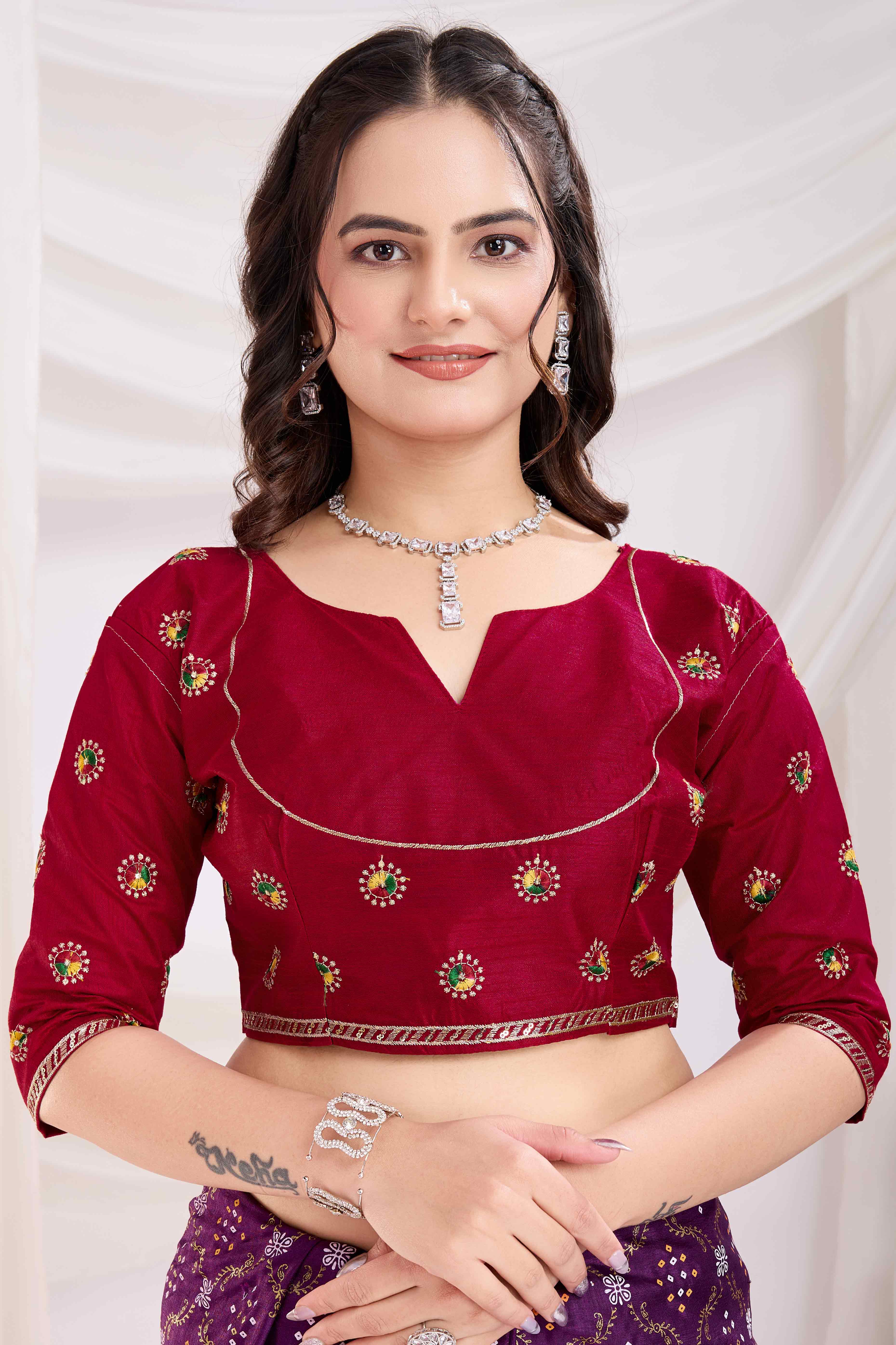 Wine Bandhani Printed Vichitra Silk Saree With Embroidery Border