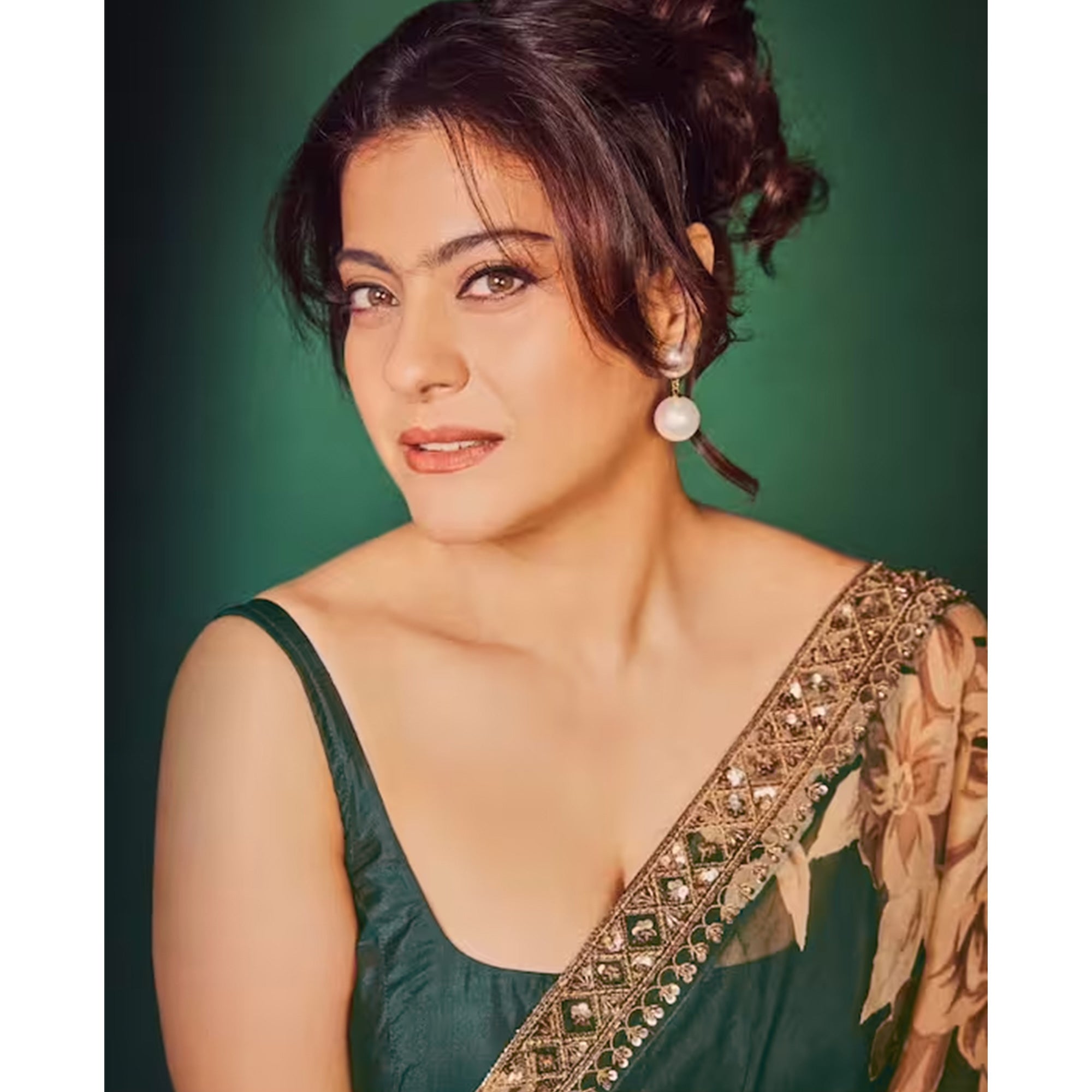 Green Floral Digital Printed Organza Saree With Lace Border