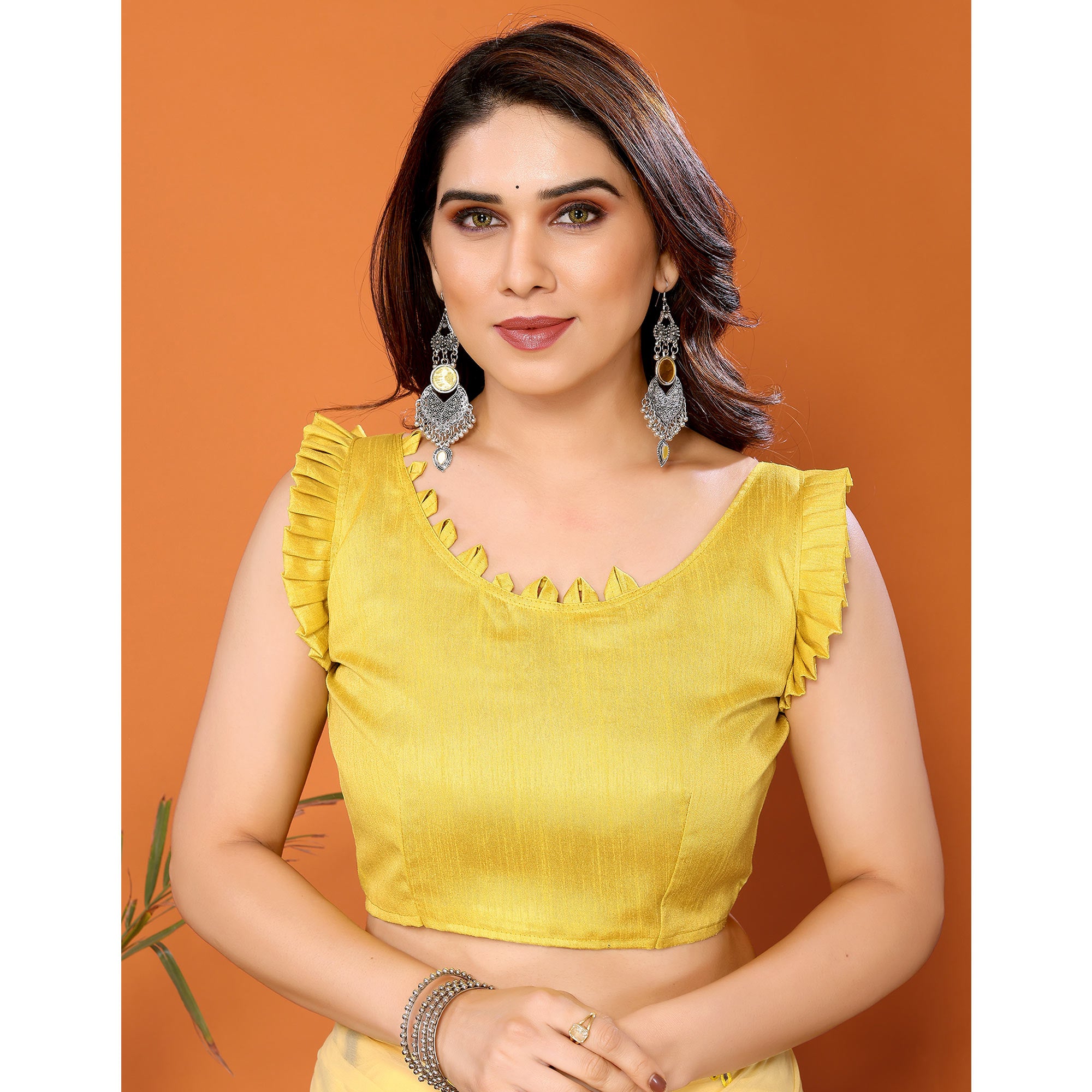 Yellow Embellished Georgette Saree With Mirror Work