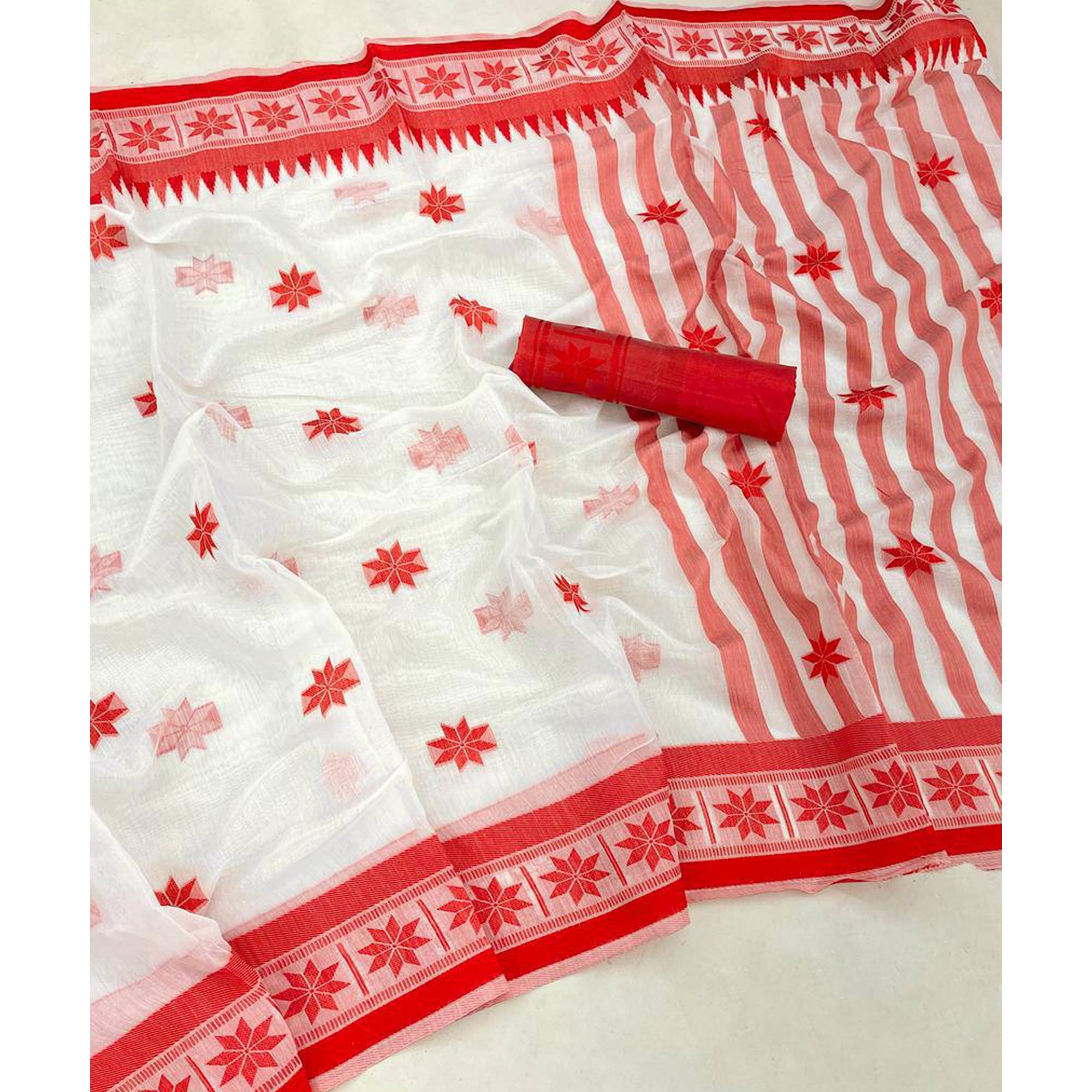 White Traditional Weaving Linen Saree Ideal for Durga Pooja and Spiritual Occasions