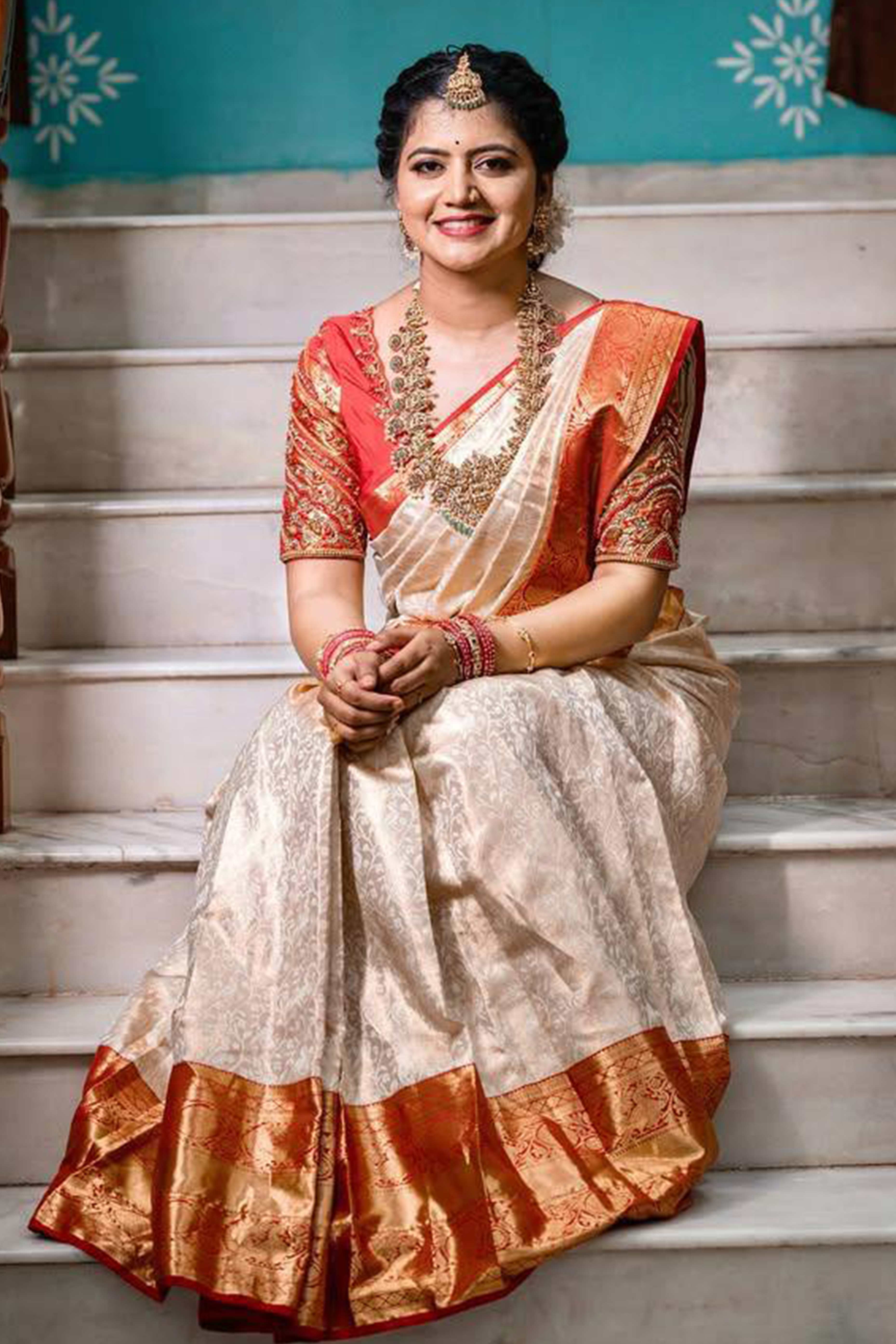 Off-White Banarasi Silk Saree With Delicate Zari Weaving For A Graceful Look