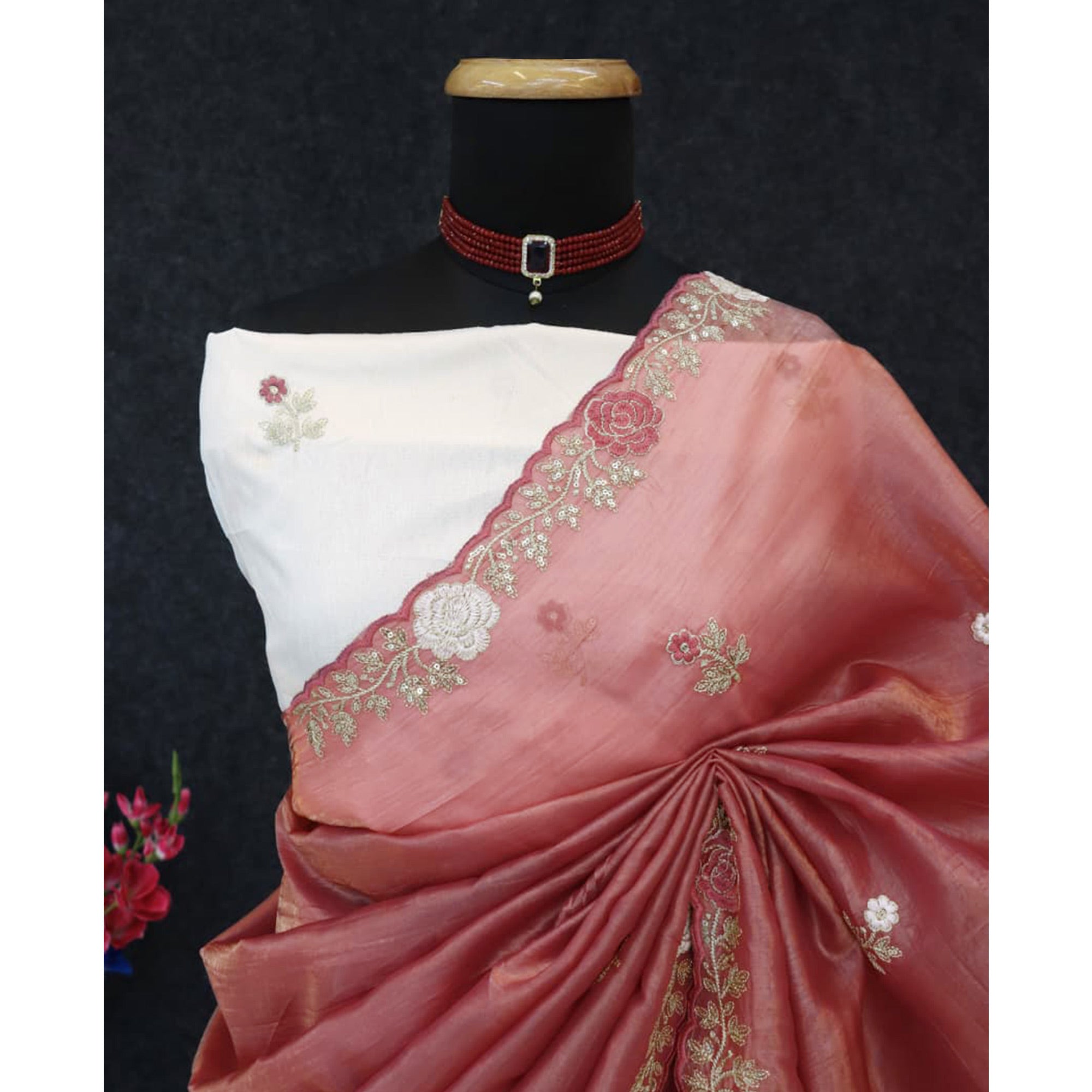 Rose Pink Lightweight Georgette Crush Saree Adorned with Delicate Floral Embroidery