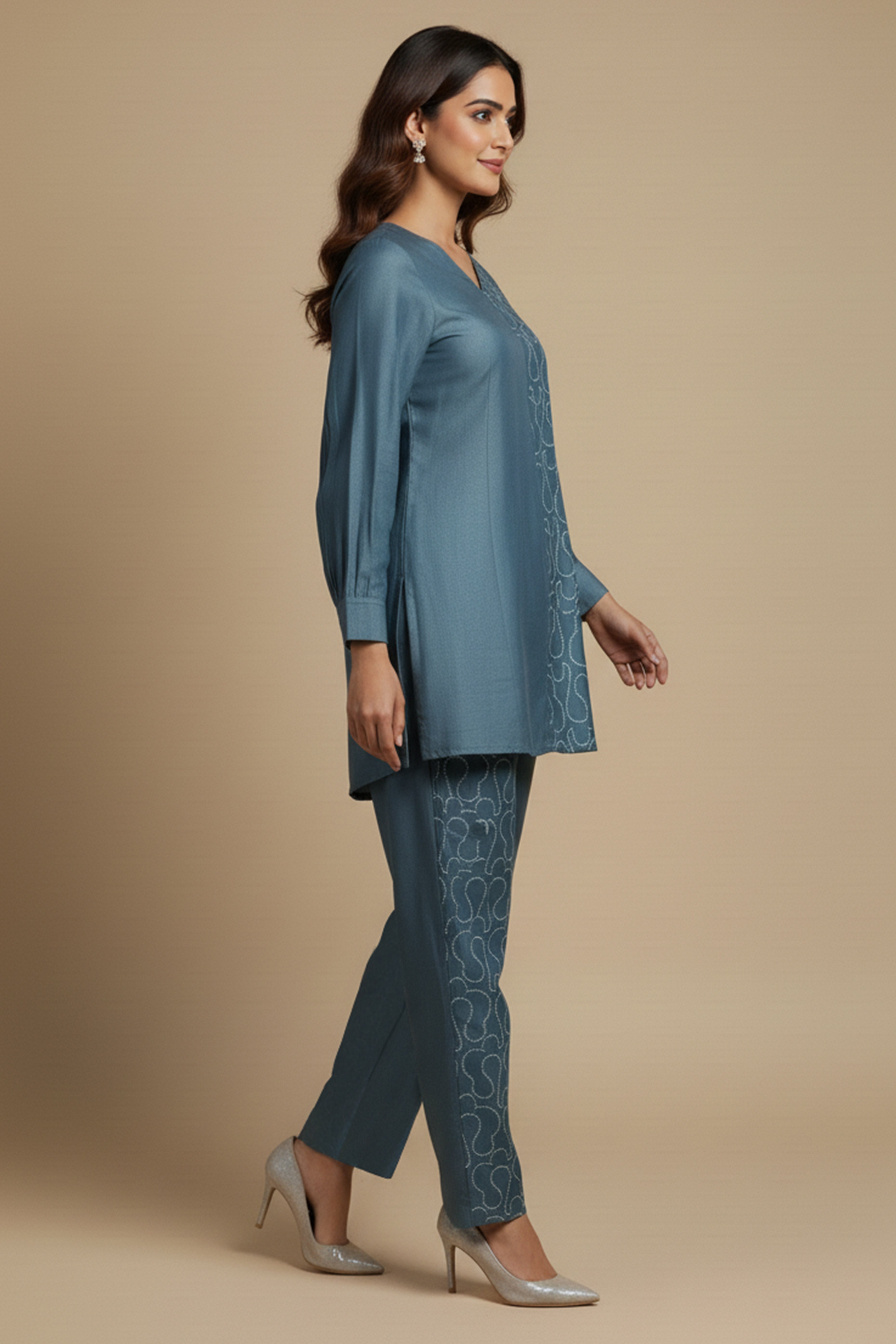 Stylish Teal Modern Print Silky Silk Top Bottom Set for Parties and Events