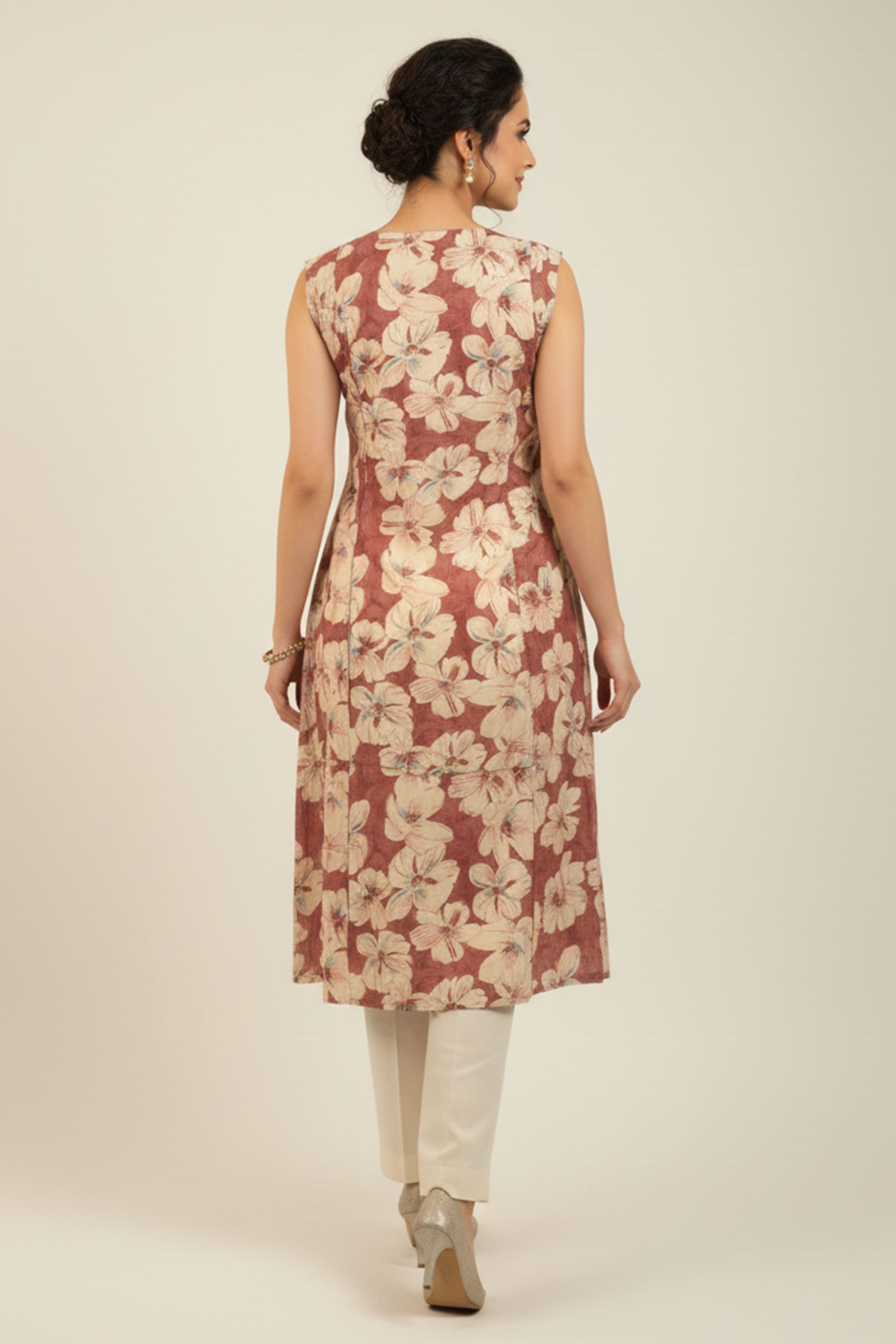 Stylish Pink Viscose Blend Kurti Dress Accented with Allover Floral Prints