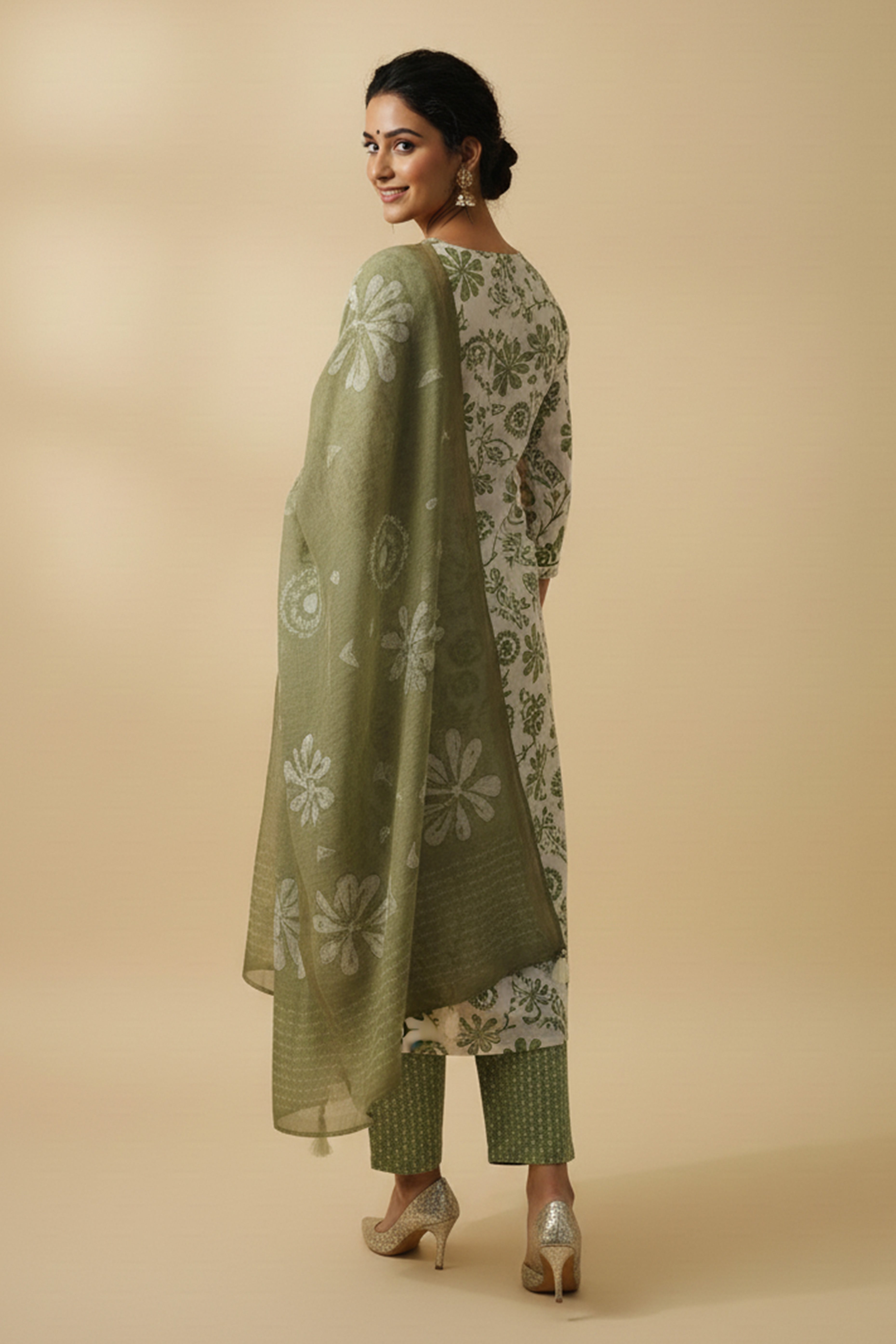 Breezy Cream Floral Printed Pure Cotton Straight Suit Perfect for Festive Wear