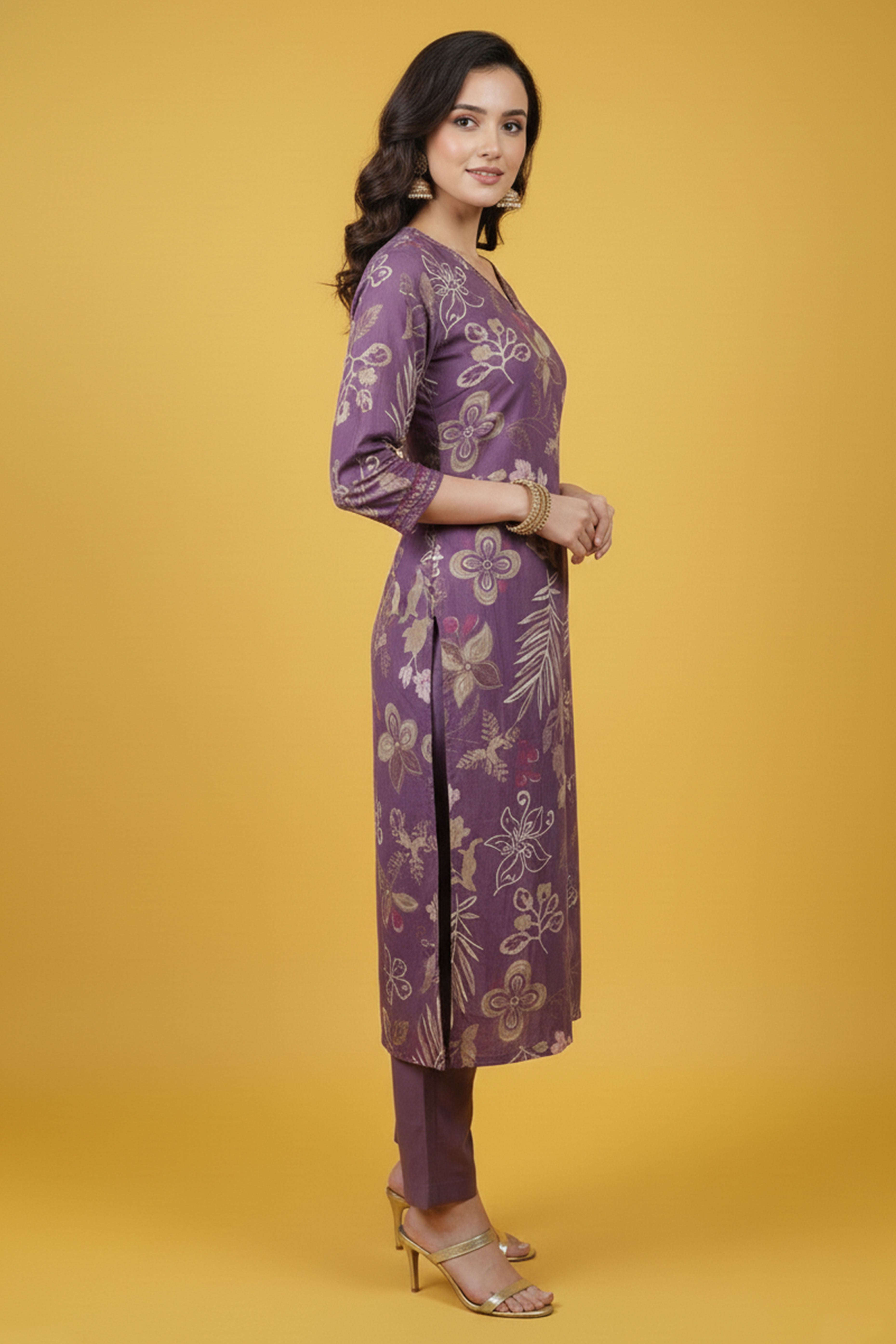 Lavender Classic Viscose Blend Straight Cut Salwar Suit Showcasing Elegant Floral Prints for Women