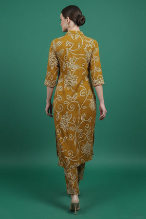 Green Bandhani Print Straight Fit Top Bottom Set in Comfortable Rayon Fabric