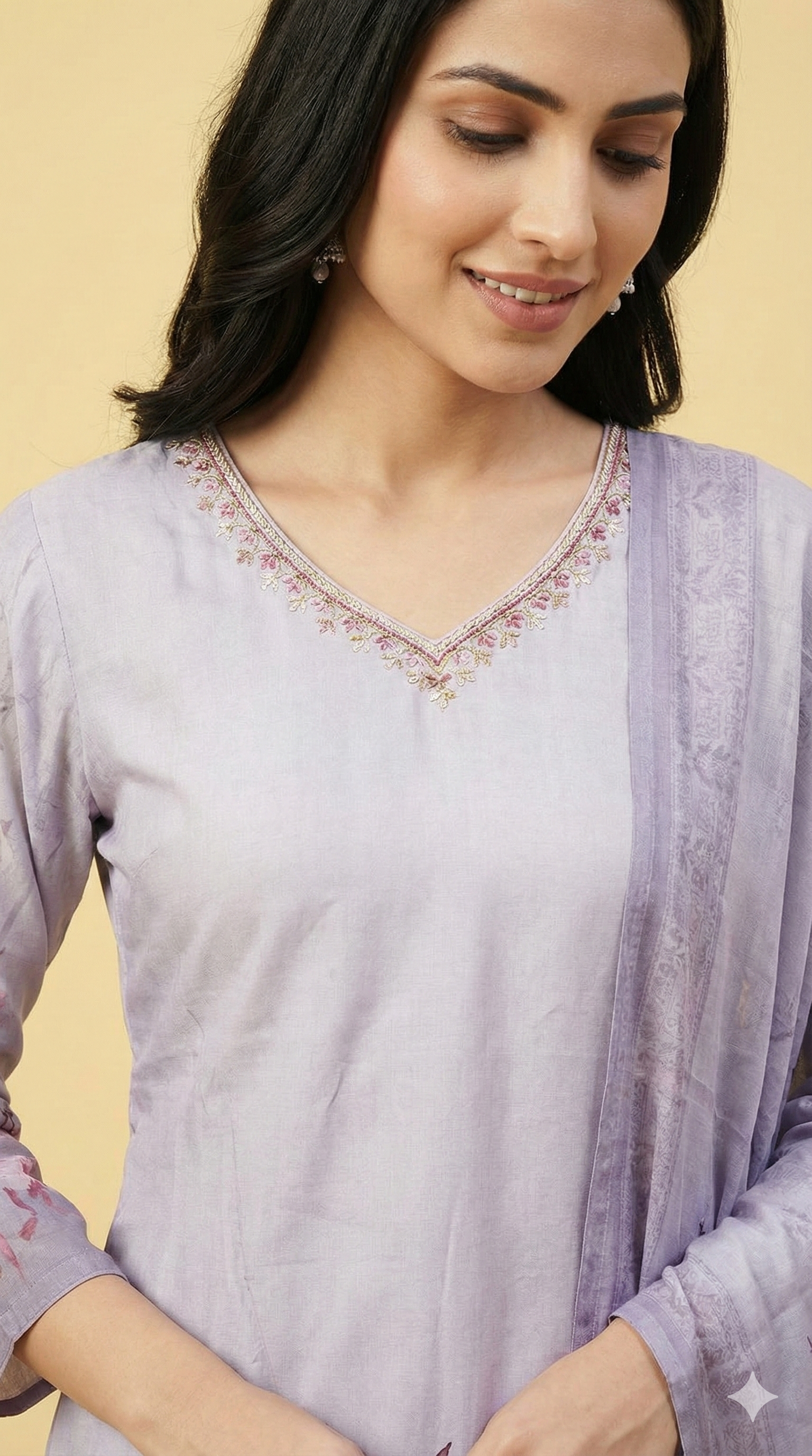 Lavender Floral Printed Muslin Straight-Cut Salwar Suit Perfect for Festive Occasions