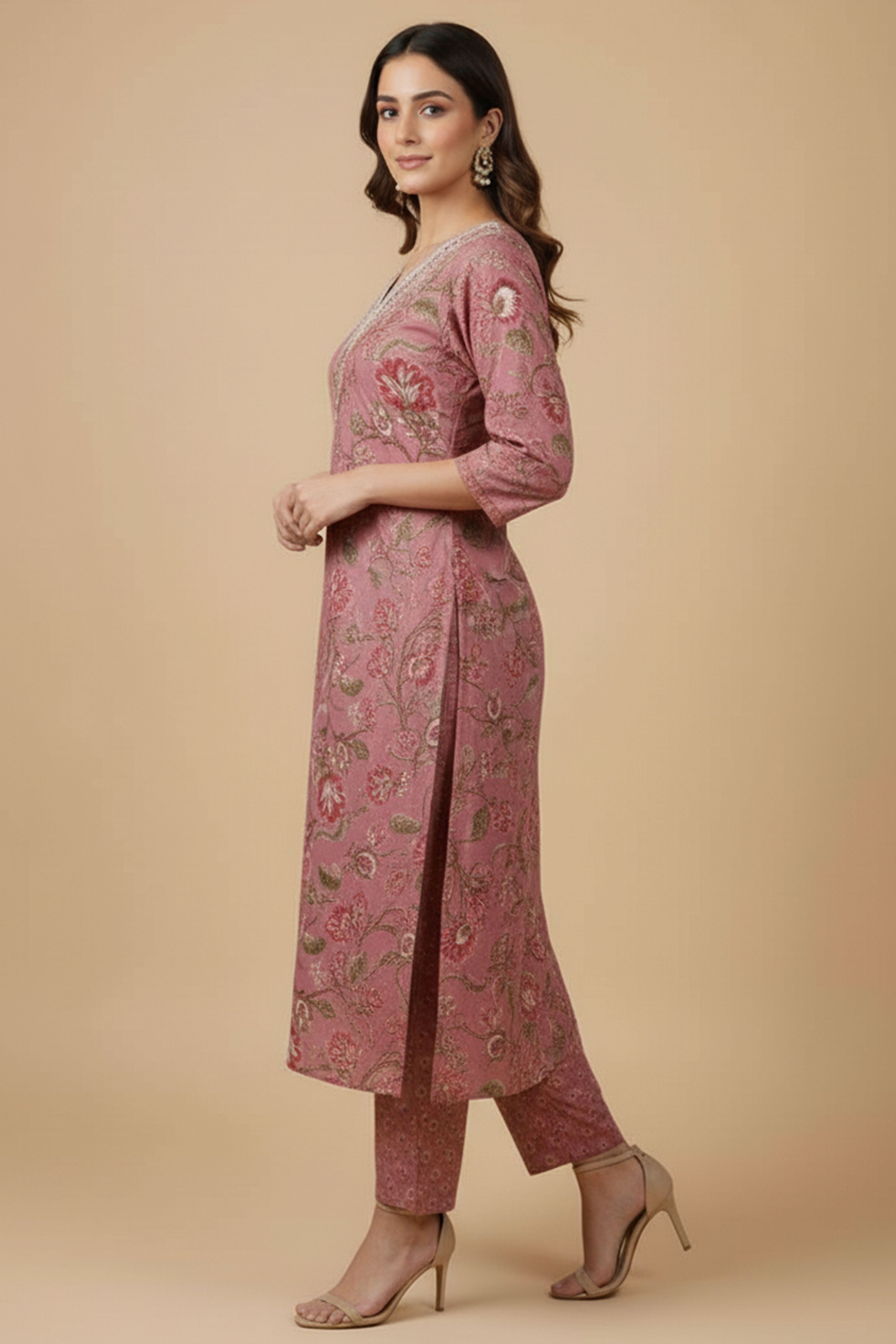 Pink Floral Print Straight Cut Suit Set in Breathable Pure Cotton Fabric