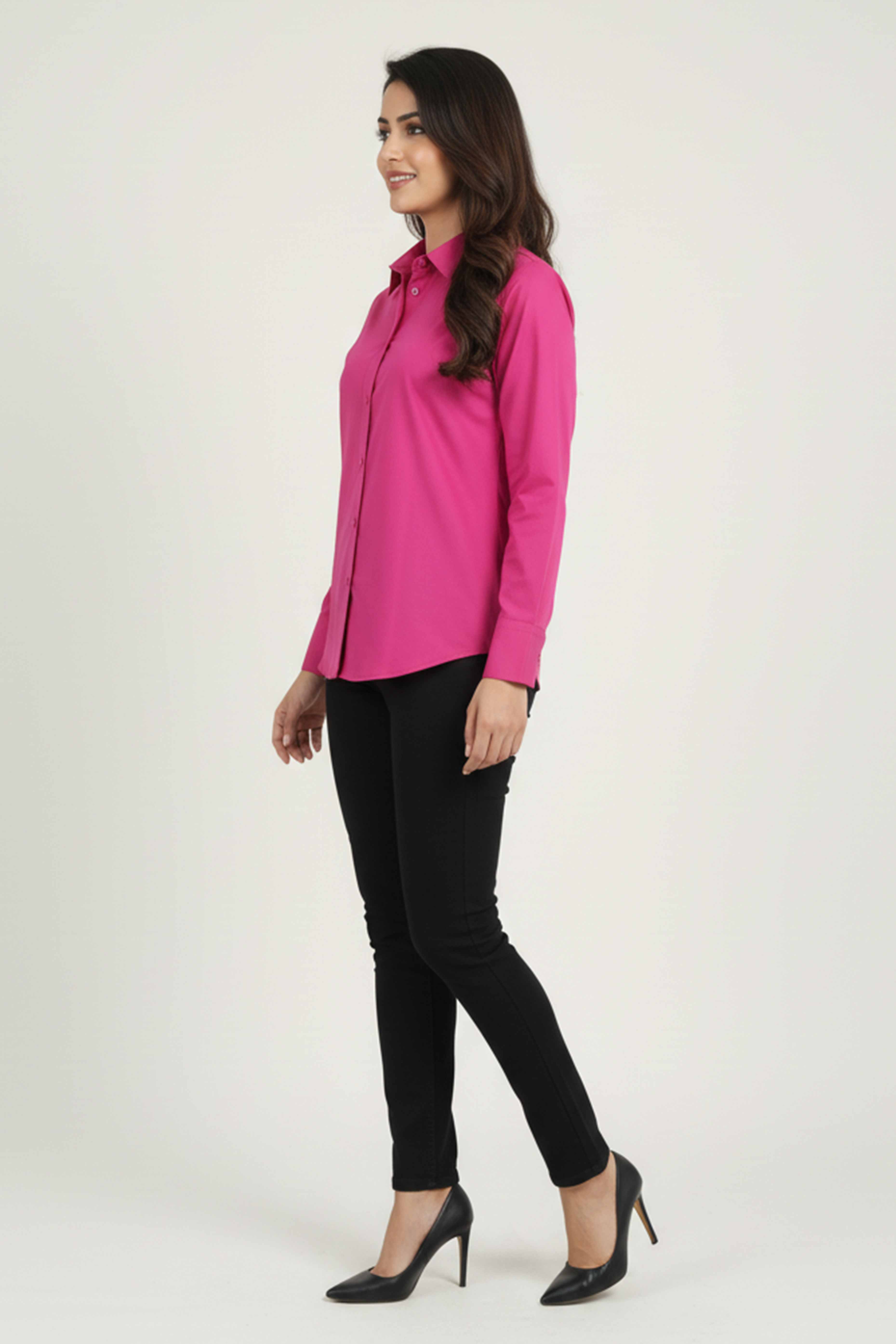 Elegant Pink Solid Cotton Blend Casual Shirt With Classic Spread Collar Finish