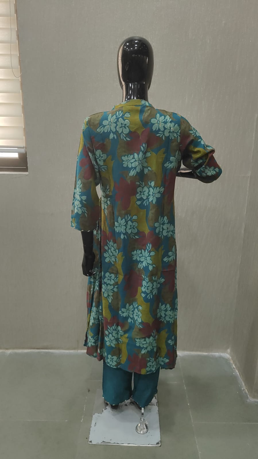 Green Floral Printed Pleated Silk Chiffon A-Line Top–Bottom Set for Refined Styling - Model View 2