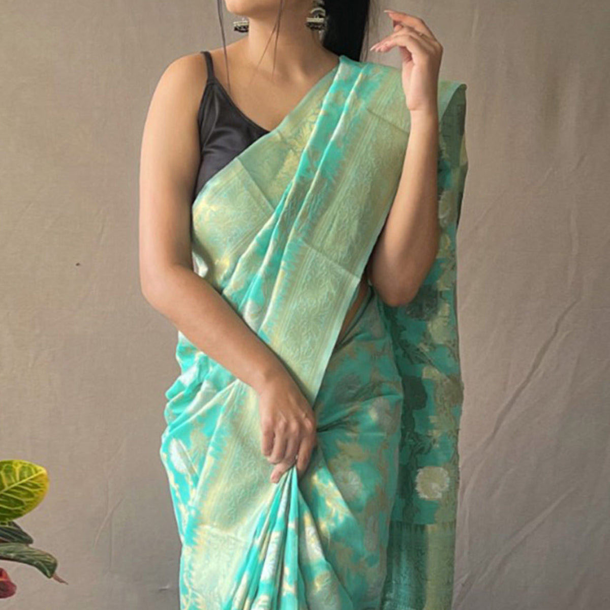 Rama Green Floral Woven Linen Saree