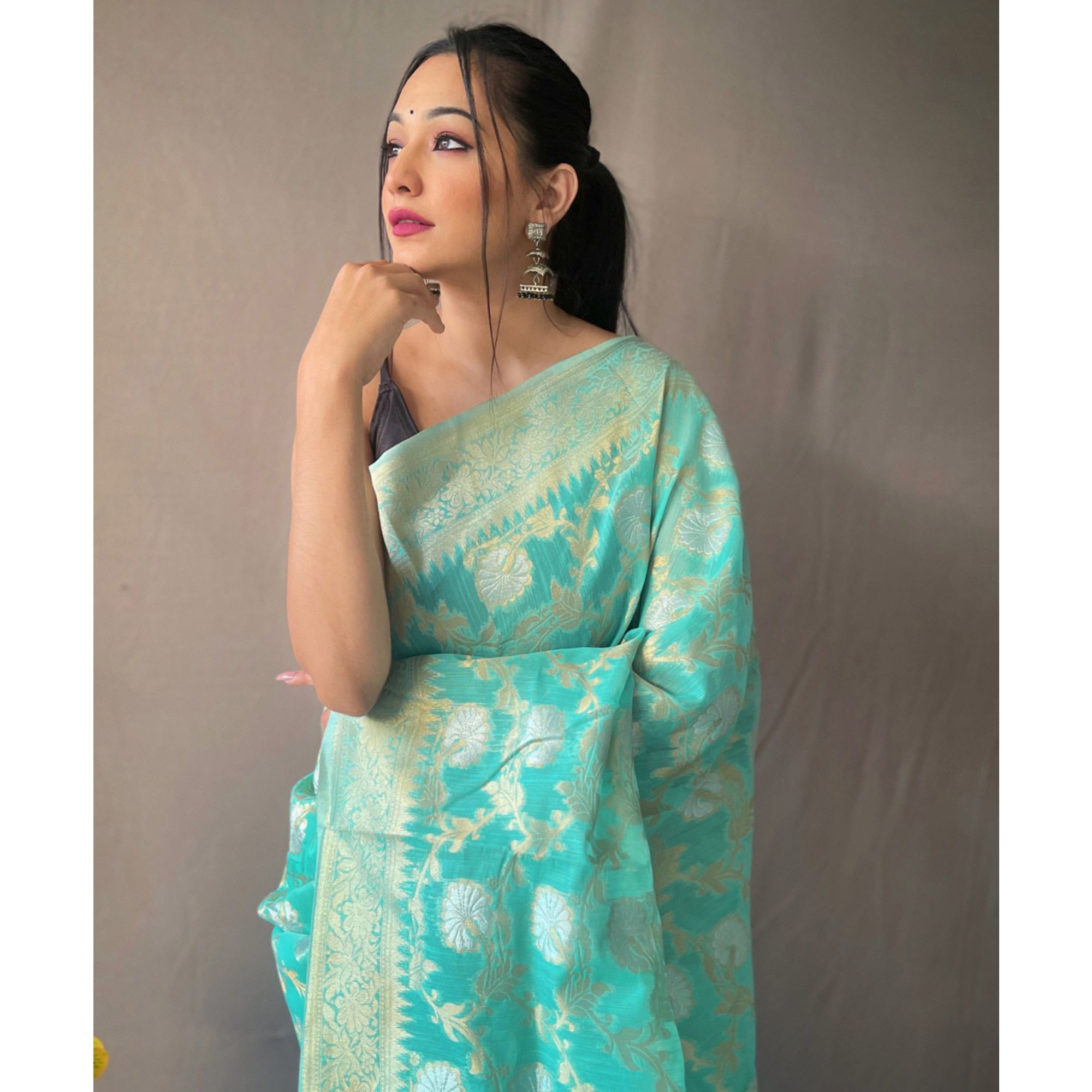 Rama Green Floral Woven Linen Saree