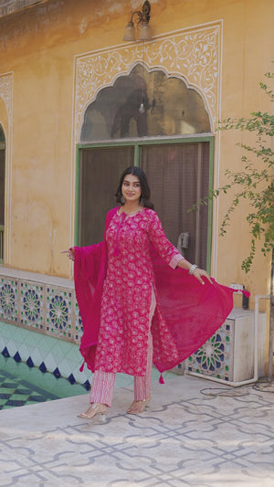 Pink Floral Printed Pure Cotton Straight Salwar Suit