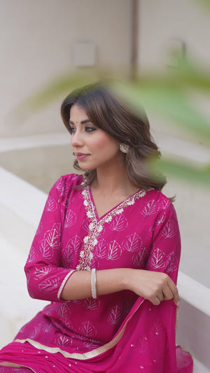 Pink Foil Printed Chanderi Straight Salwar Suit